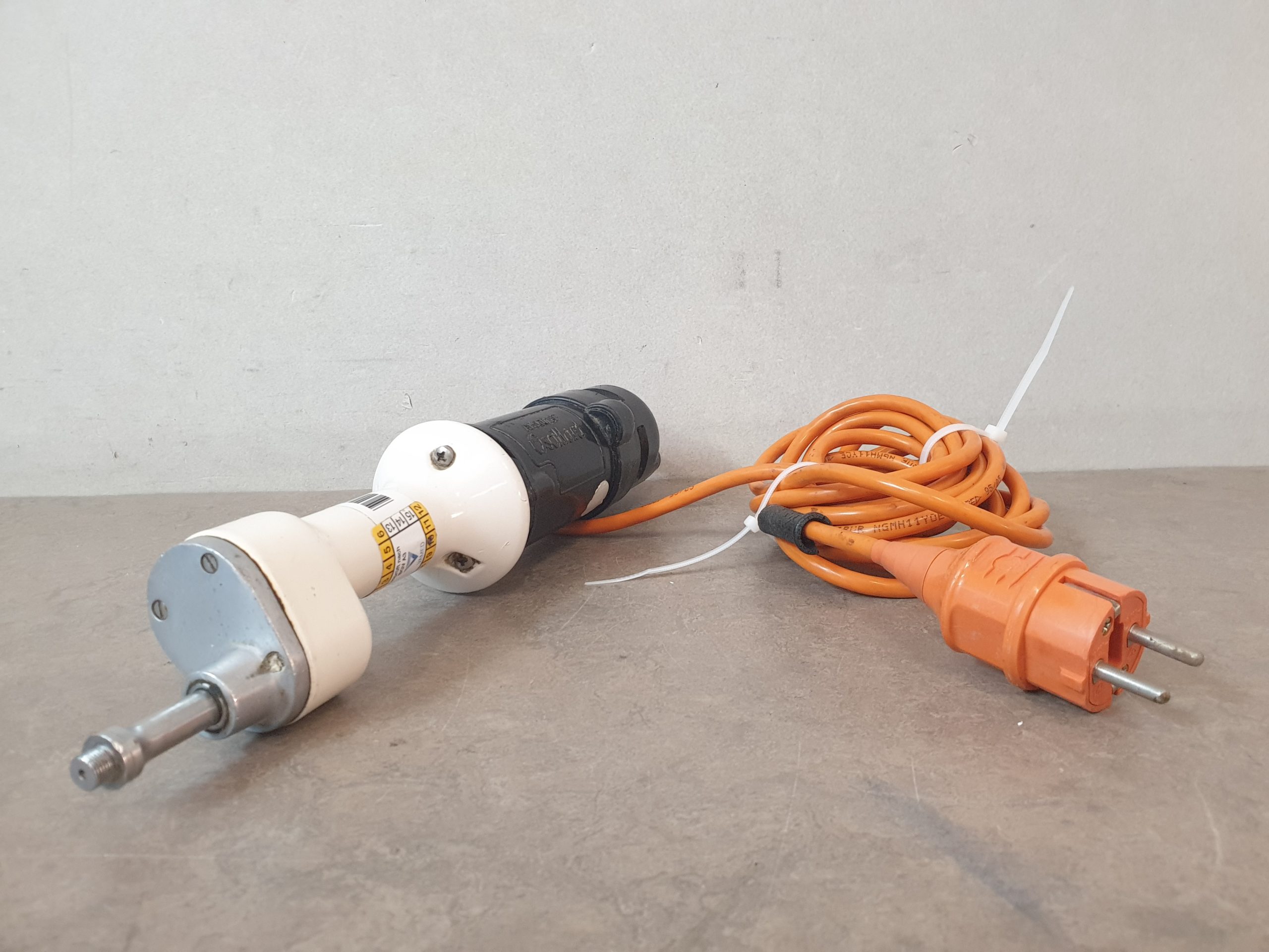 Aesculap 892516 Oscillant Gipssäge 90 Watt — image 1 of 5