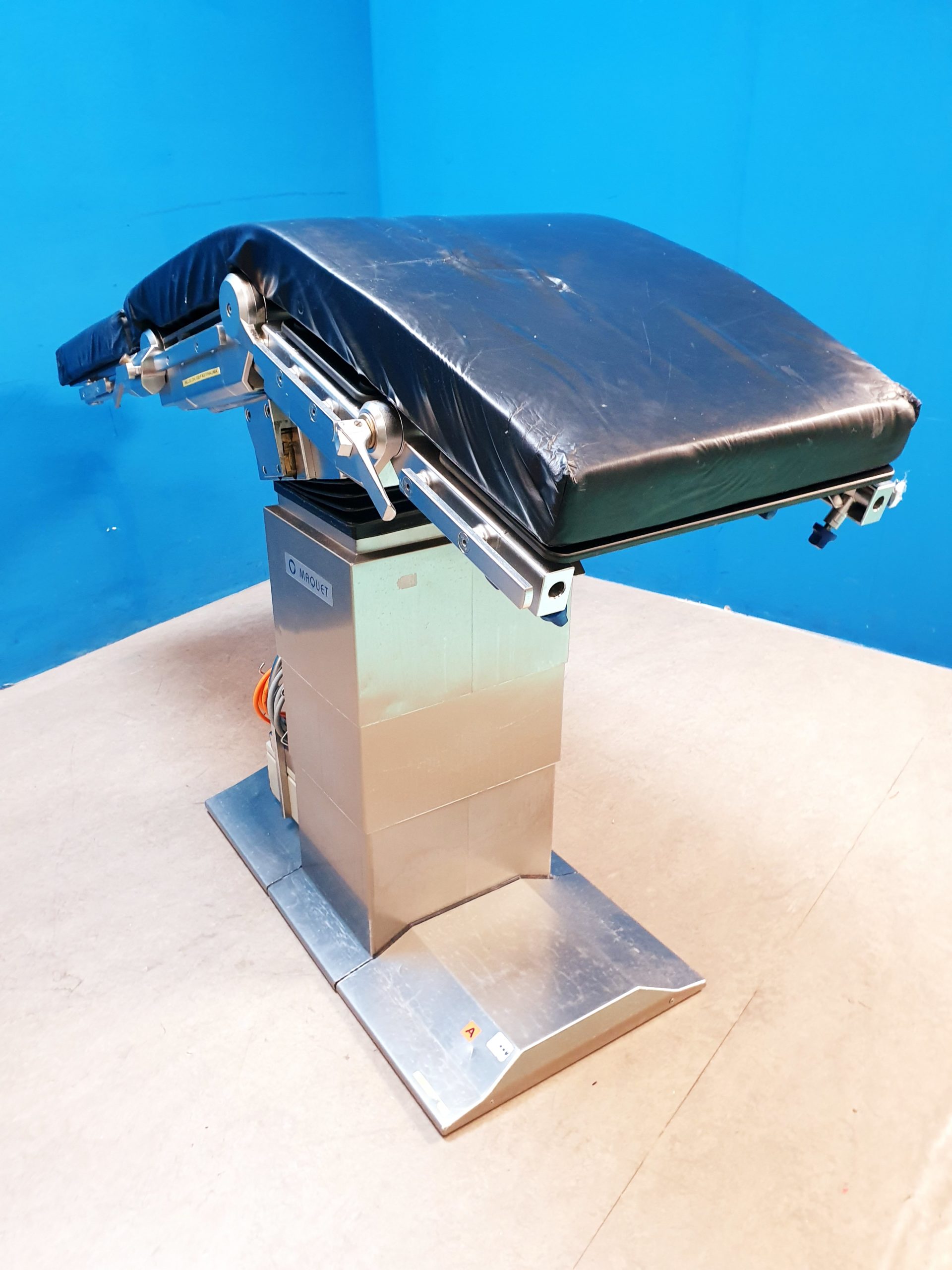 Maquet 1150.10A0 + 1150.01CO + Ladegerät – Mobiles System – Fahrbar thumbnail 6