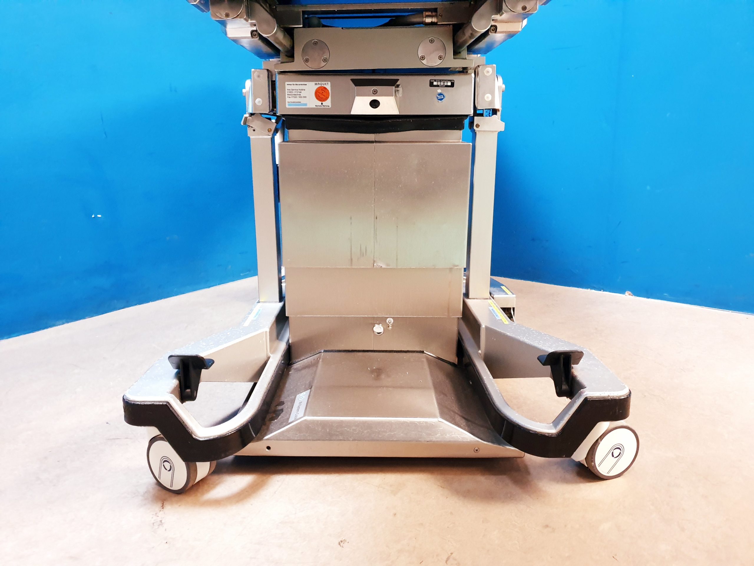 Maquet 1150.10A0 + 1150.01CO + Ladegerät – Mobiles System – Fahrbar thumbnail 16