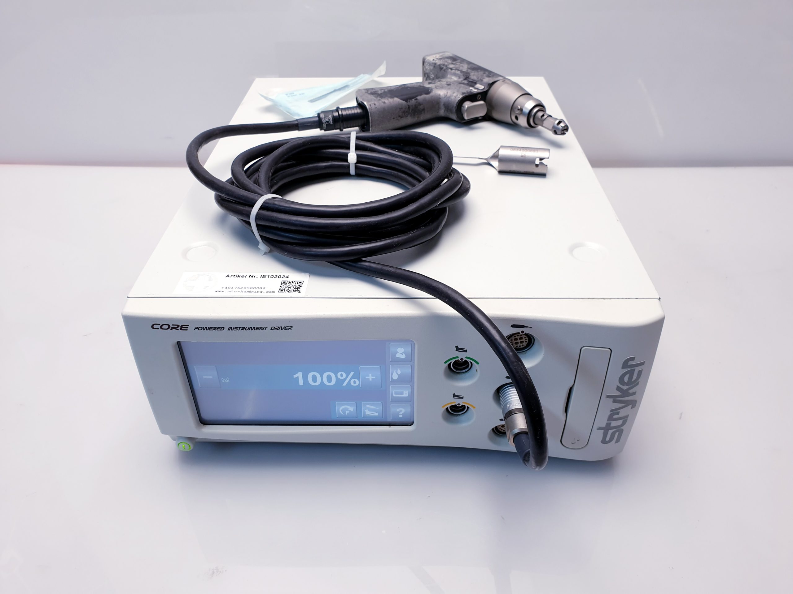 Stryker Core Powered Instrument Driver 5400-050-000 mit handstück und einer stryker pistole — image 1 of 18