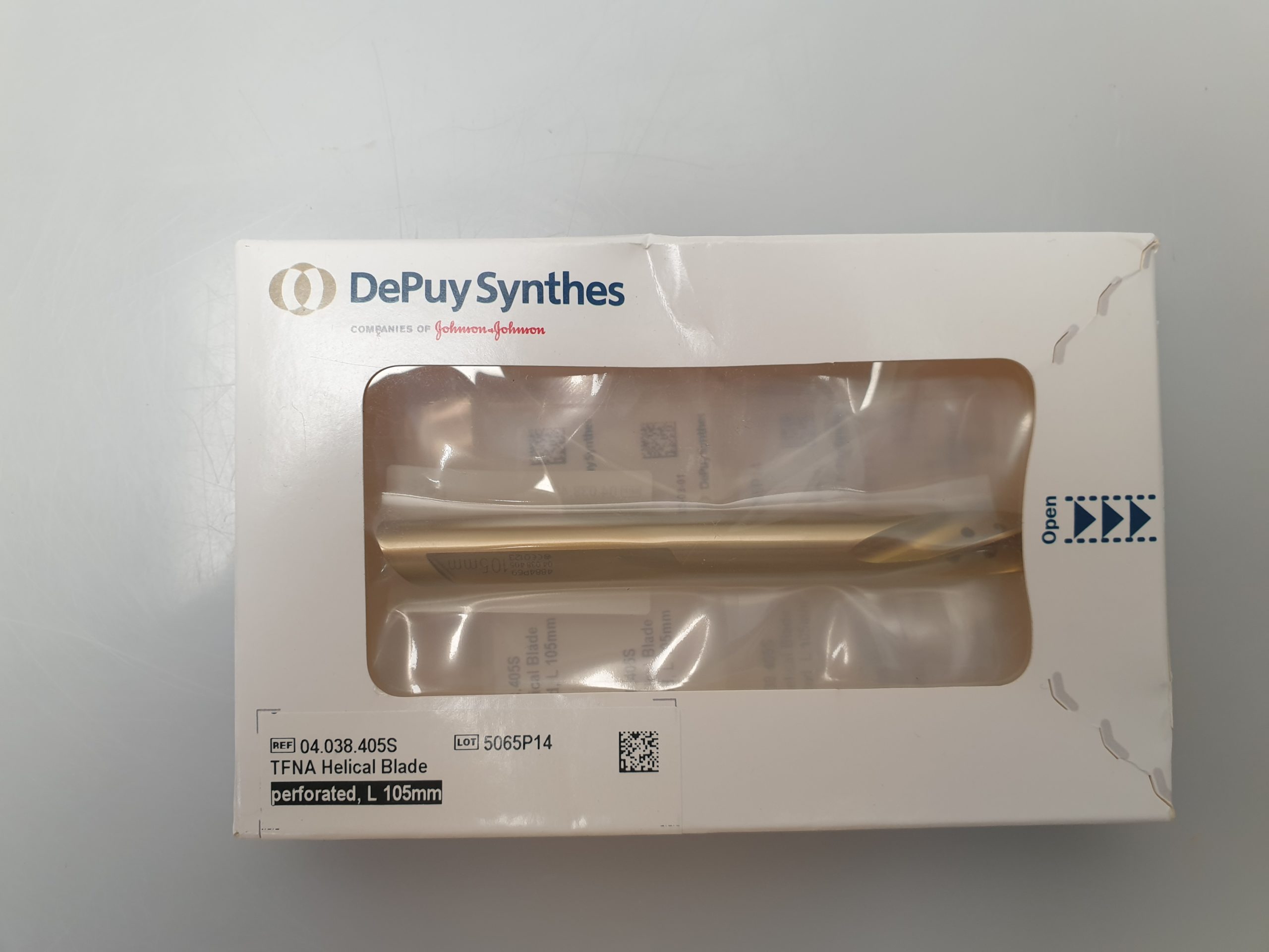 DePuy Synthes TFNA Helical Blade perforated, L 105mm REF 04.038.405S thumbnail 3