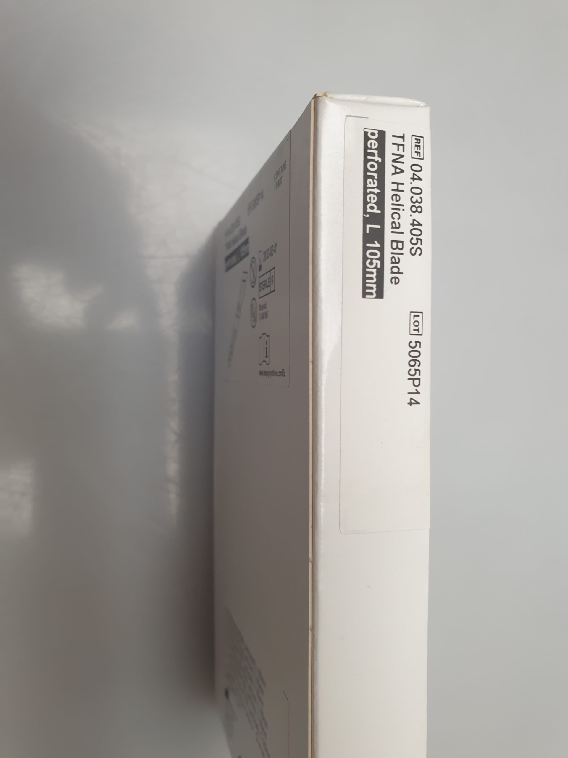 DePuy Synthes TFNA Helical Blade perforated, L 105mm REF 04.038.405S thumbnail 6