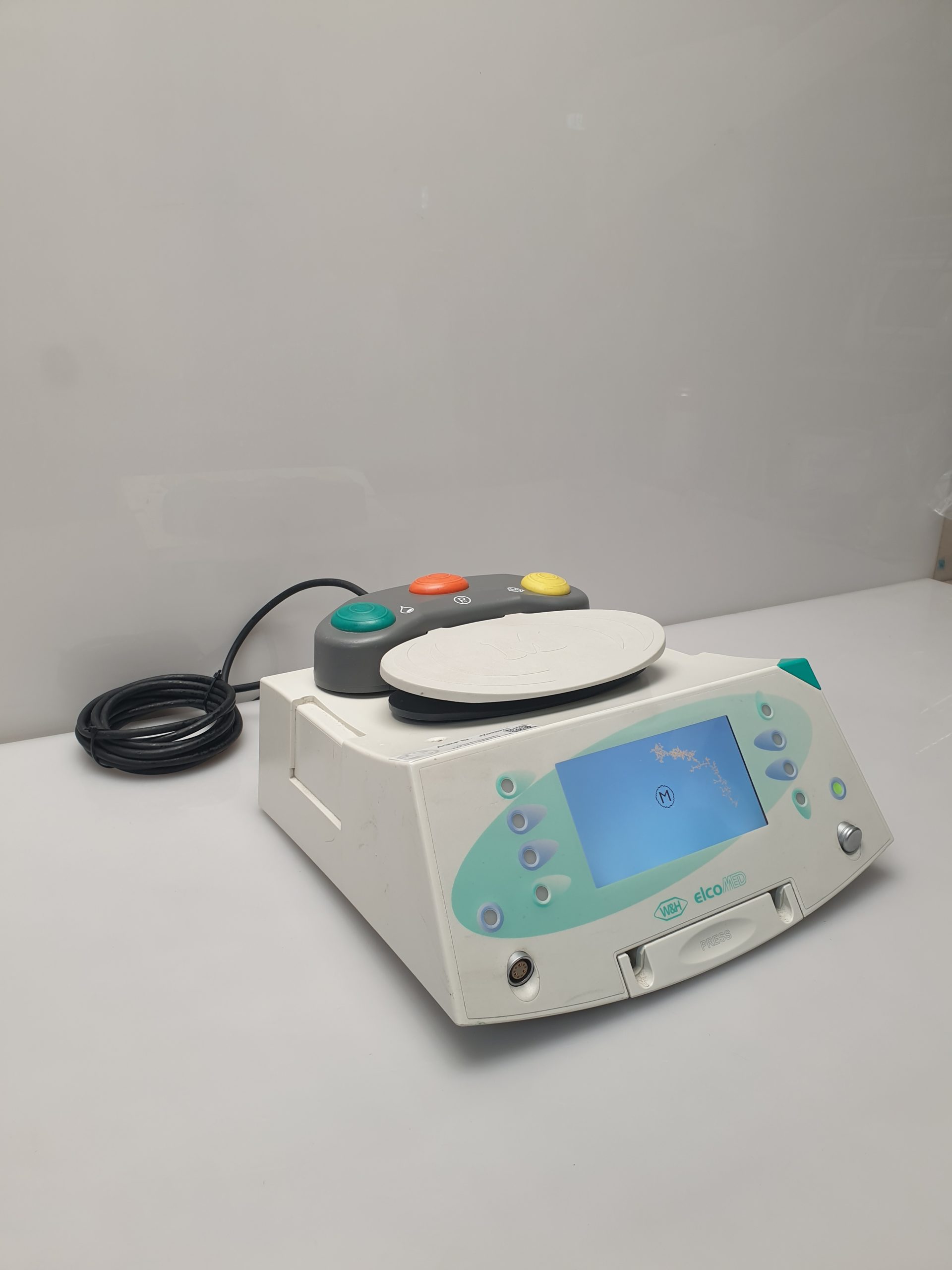 W&H elcoMED Typ SA-200 230 Dental-Chirurgie mit Fußschalter thumbnail 5