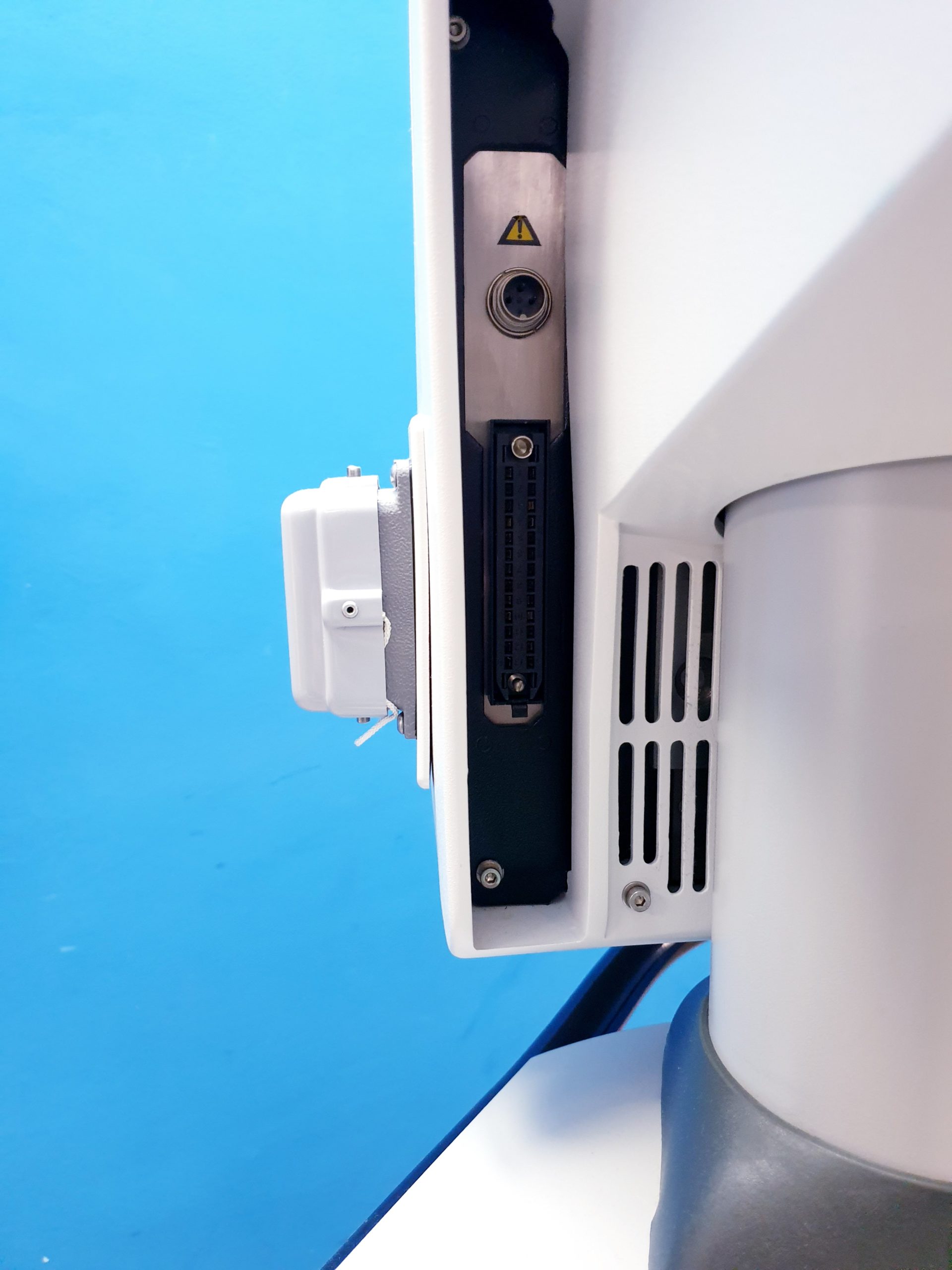 Carl Zeiss OPMI Vario / S8 Op Mikroskop + Monitor thumbnail 17