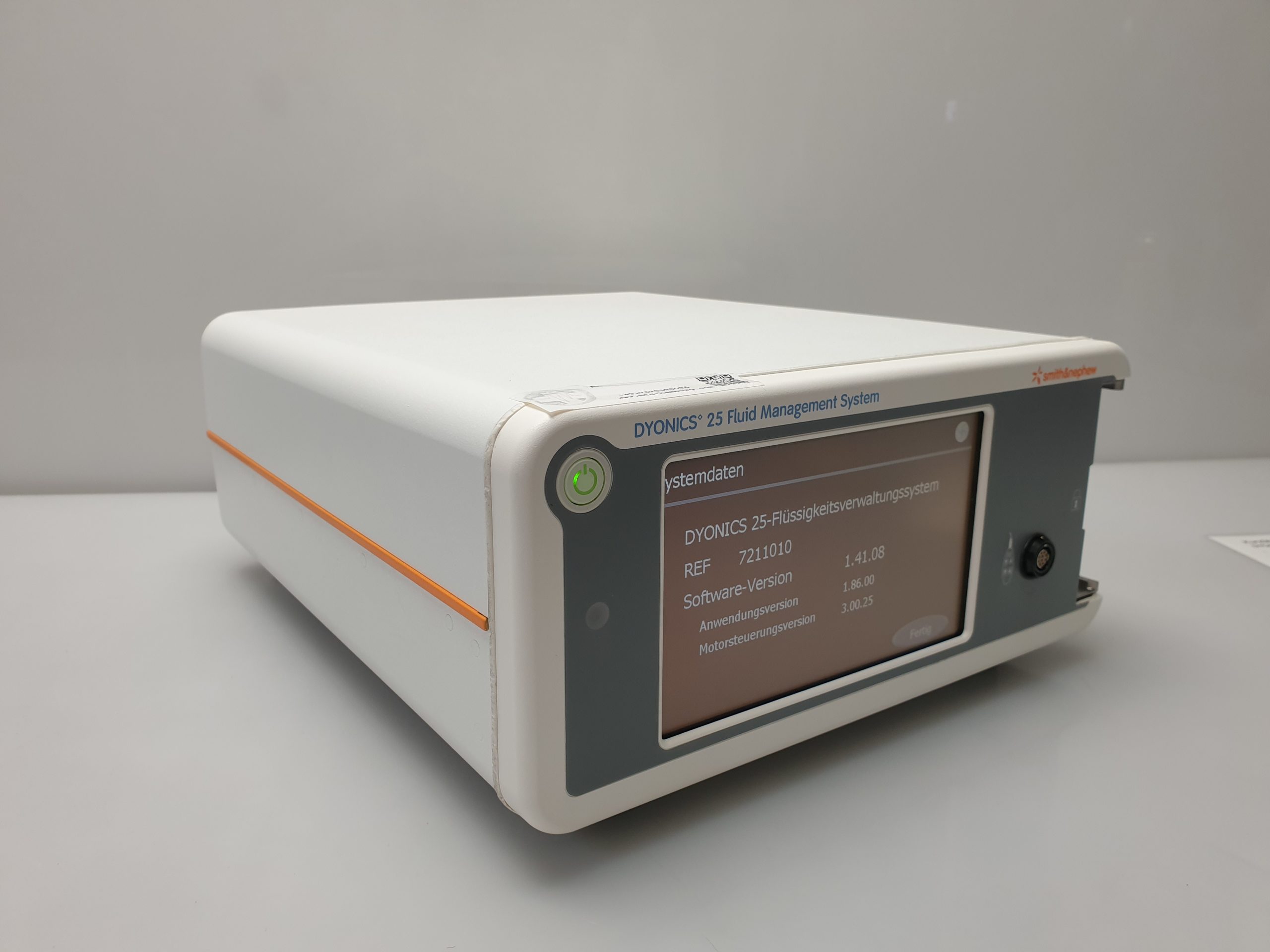 Smith & Nephew Dyonics 25 Fluid Management System thumbnail 6