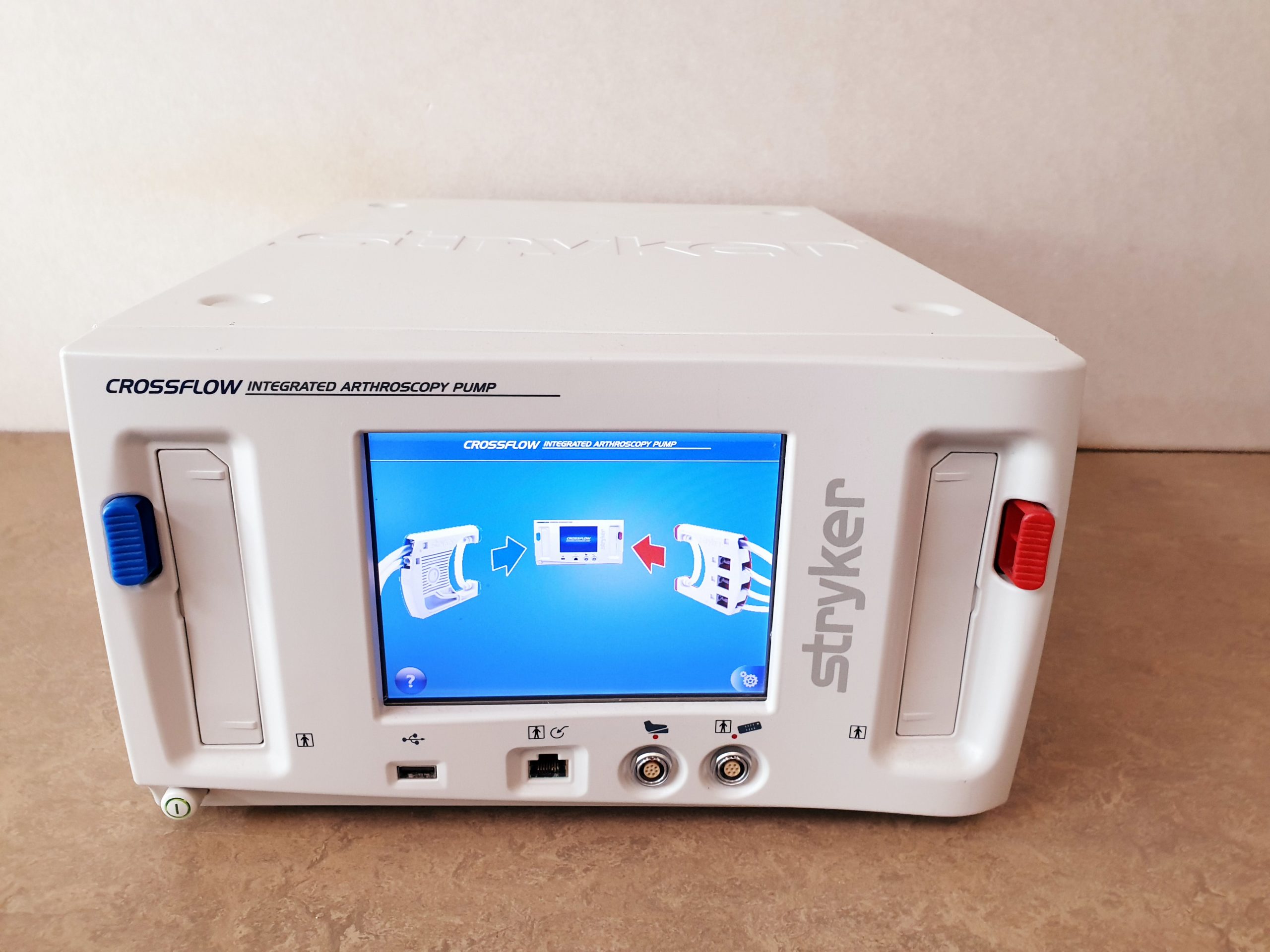 Stryker CrossFlow Integrated Arthroscopy Pump 0450000000 — image 1 of 4