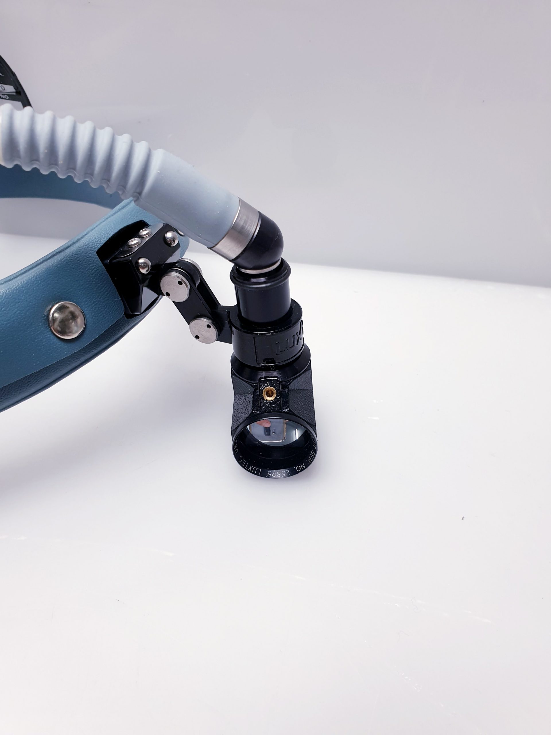 Luxtec Integra Ultralite Surgical Headlight w Light Kabel 4.534.617 thumbnail 6