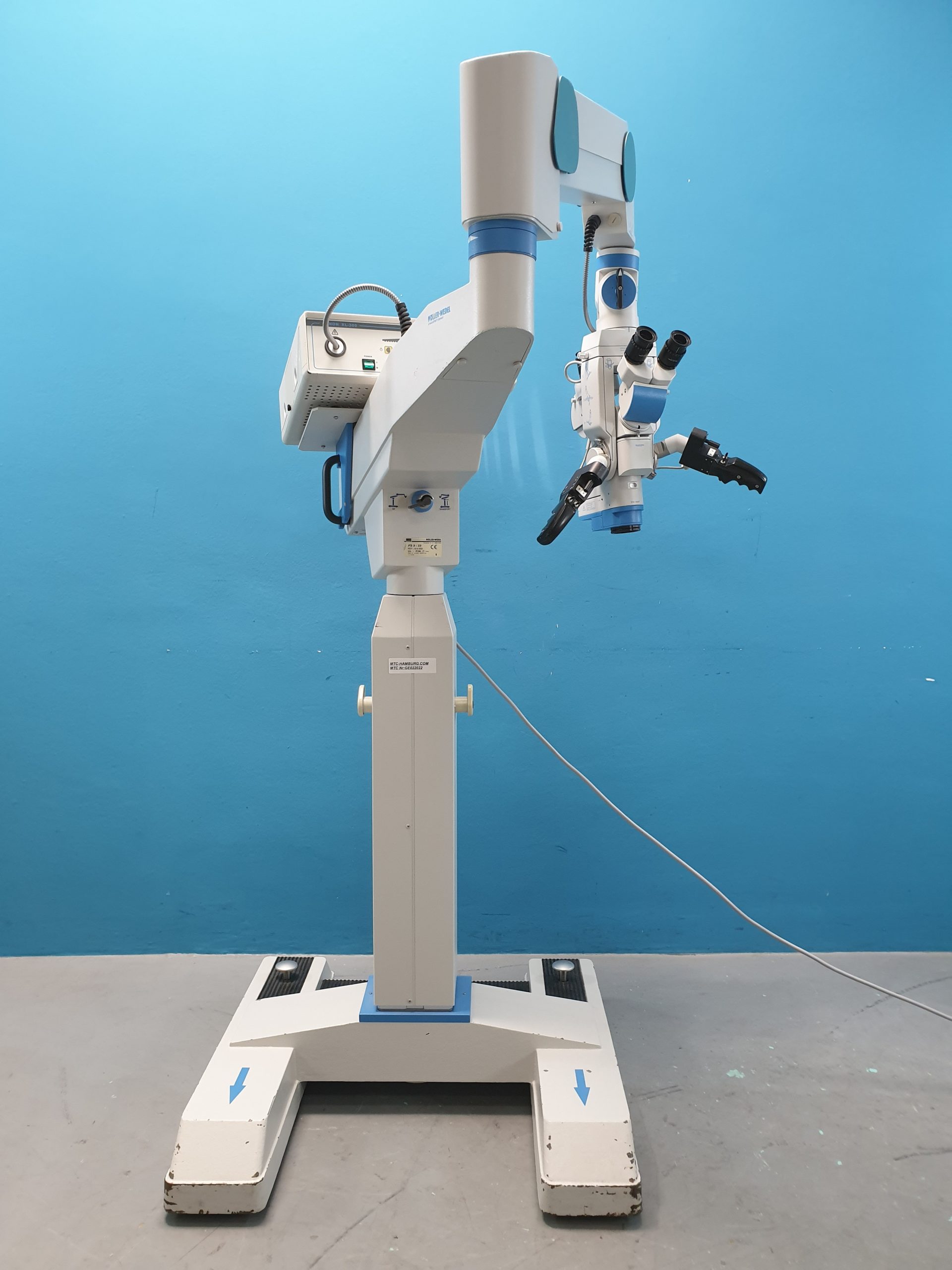 Möller Wedel VM 900 // VM900 AUF FS3-23 Stativ + Xenon XL-300 + HL-150 XL-HL300 Op Mikroskop — image 1 of 13