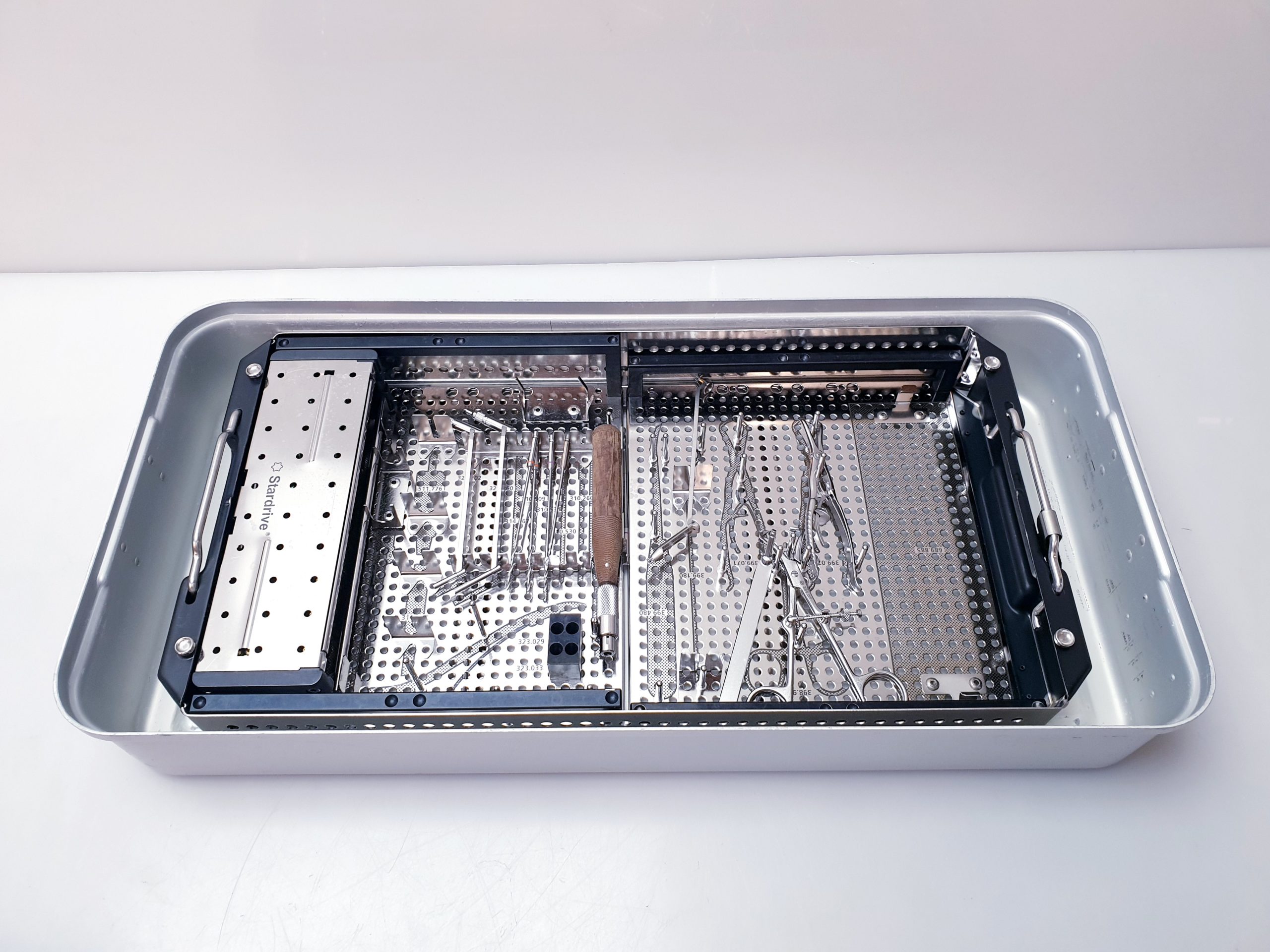Synthes VA-LCP TWO-COLUM DISTAL RADIUS PLATE 2.4 – Op Instrumenets thumbnail 7