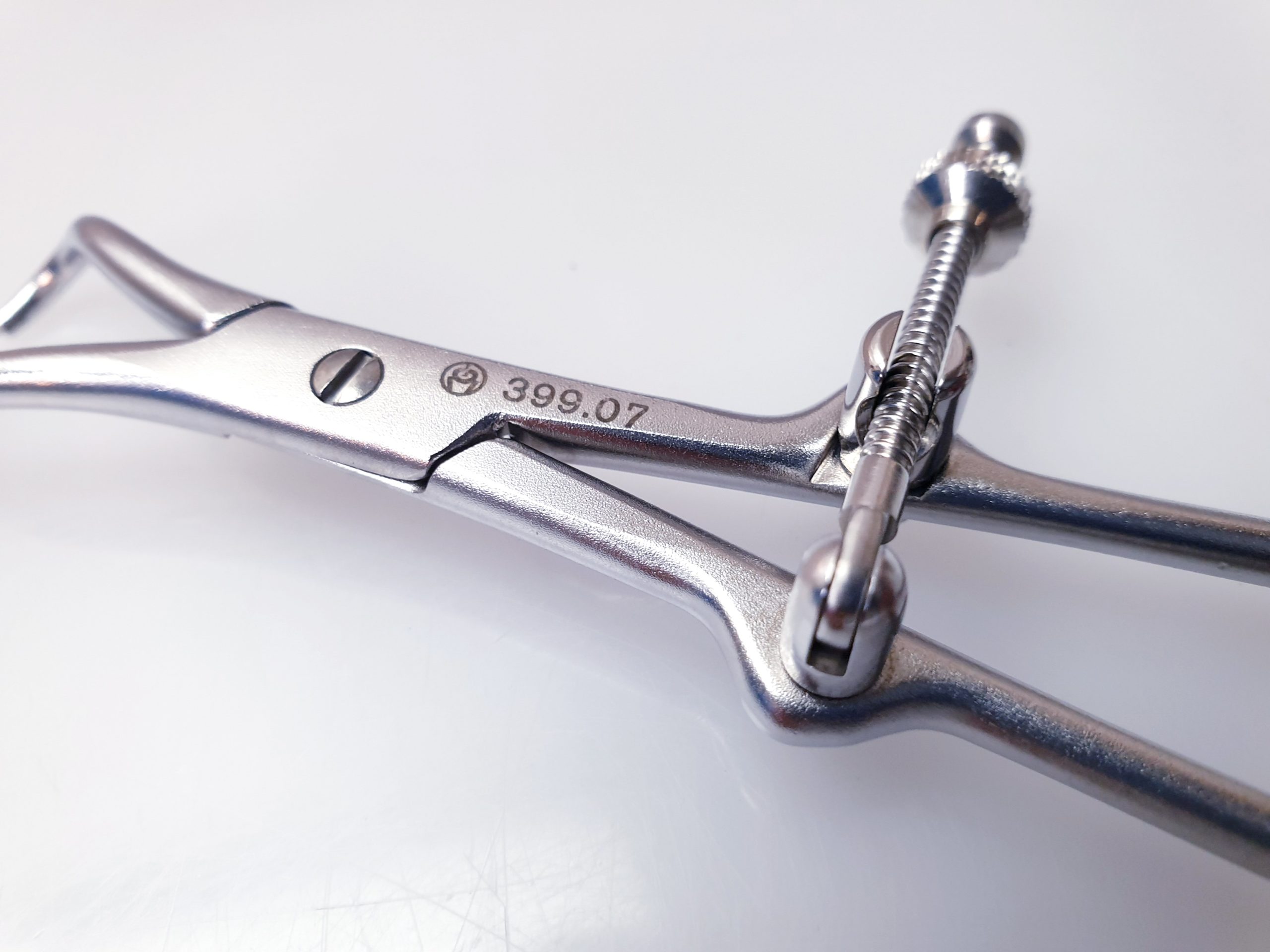 Synthes VA-LCP TWO-COLUM DISTAL RADIUS PLATE 2.4 – Op Instrumenets thumbnail 13