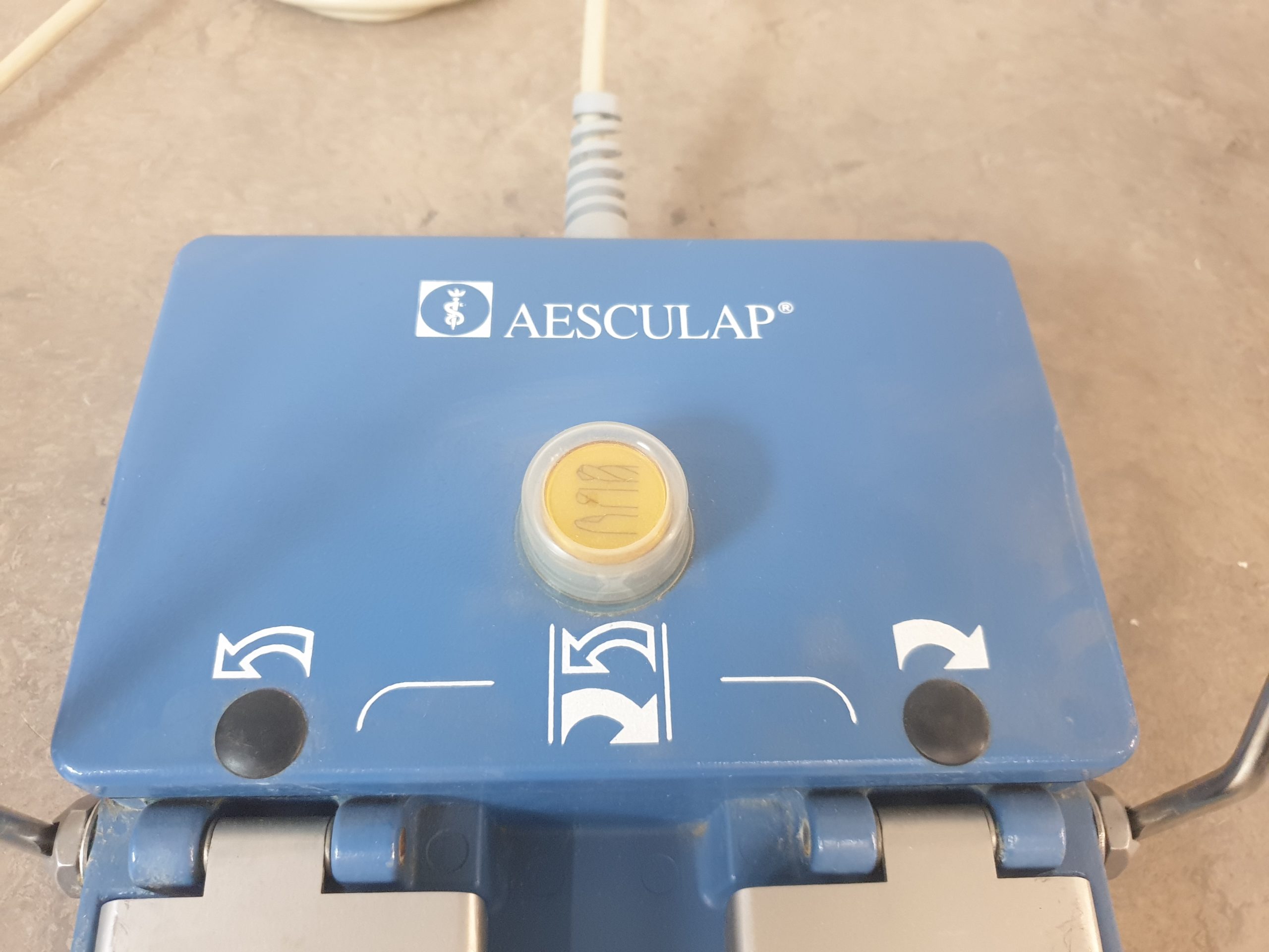 Aesculap INTEGRAL EC GD623 + Bohrer GD622M + Fußpedal thumbnail 4