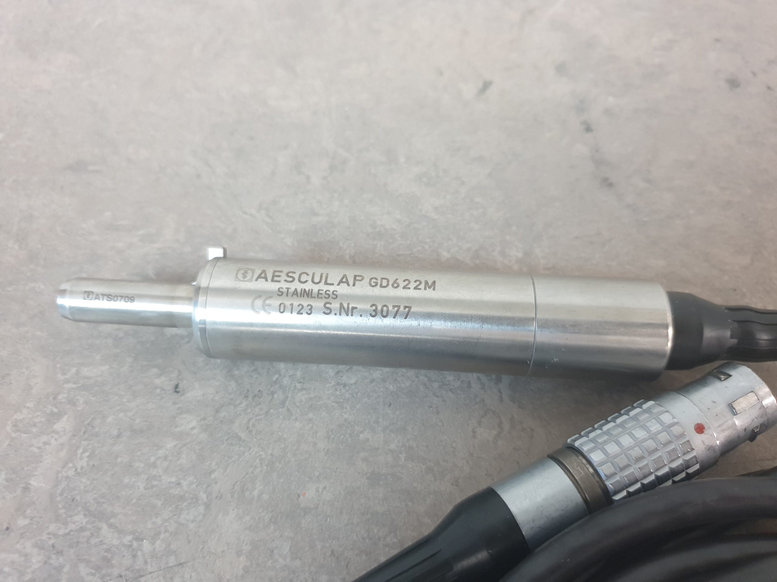 Aesculap INTEGRAL EC GD623 + Bohrer GD622M + Fußpedal thumbnail 7