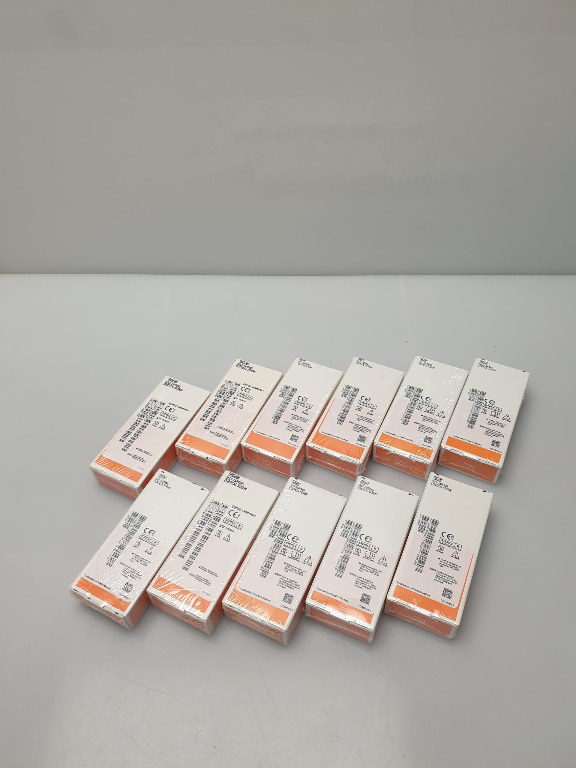 Smith & Nephew 15BM10967 Cortical screw Schraube 4,0 mm diameter 28 mm length REF 71754028 thumbnail 3