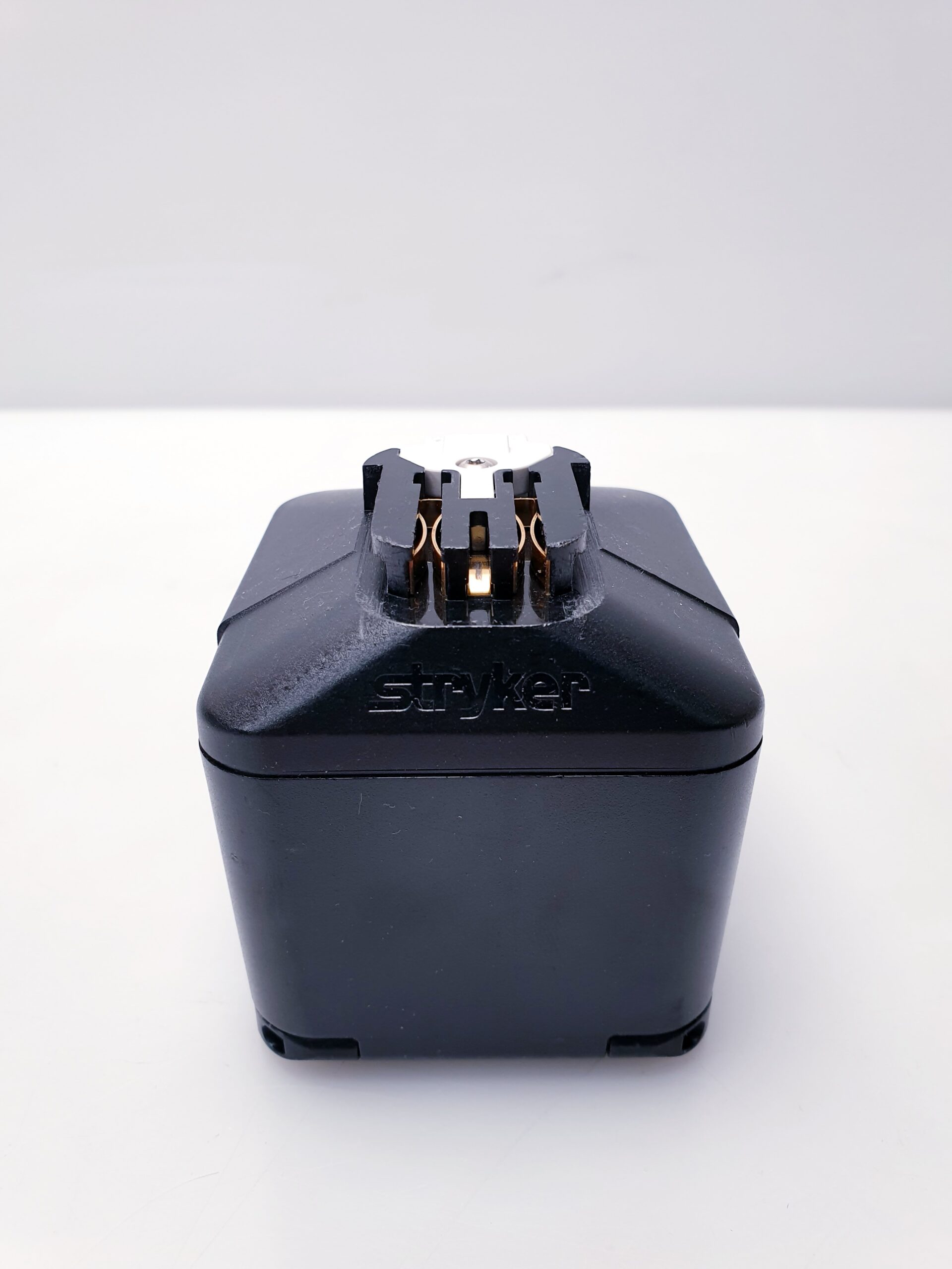 Stryker 6126-120 System 6 Aseptic Battery Housing thumbnail 4