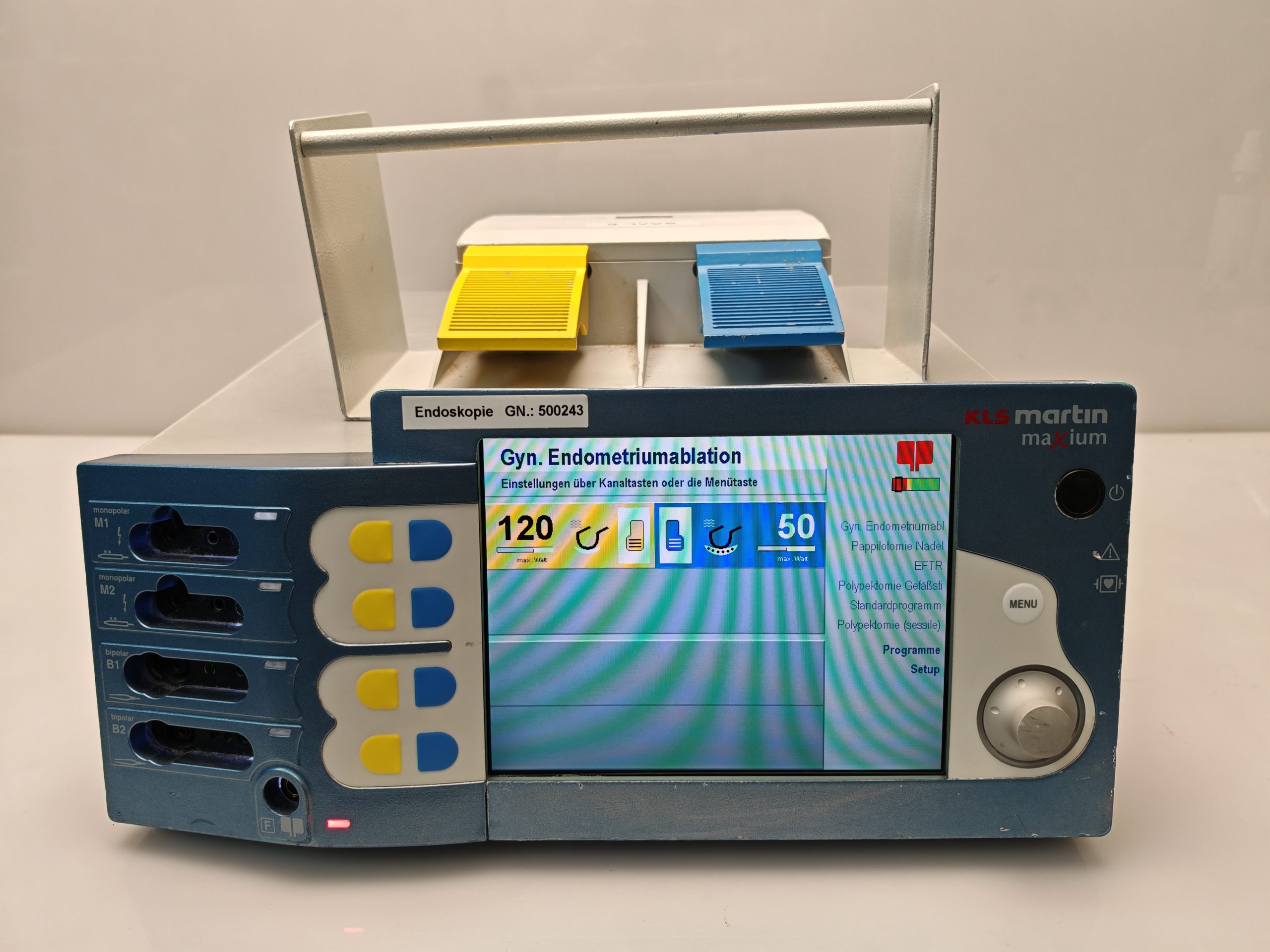 KLS MARTIN maXium ME 402 HF-Chirurgie-Einheit + Fußpedal — image 1 of 1