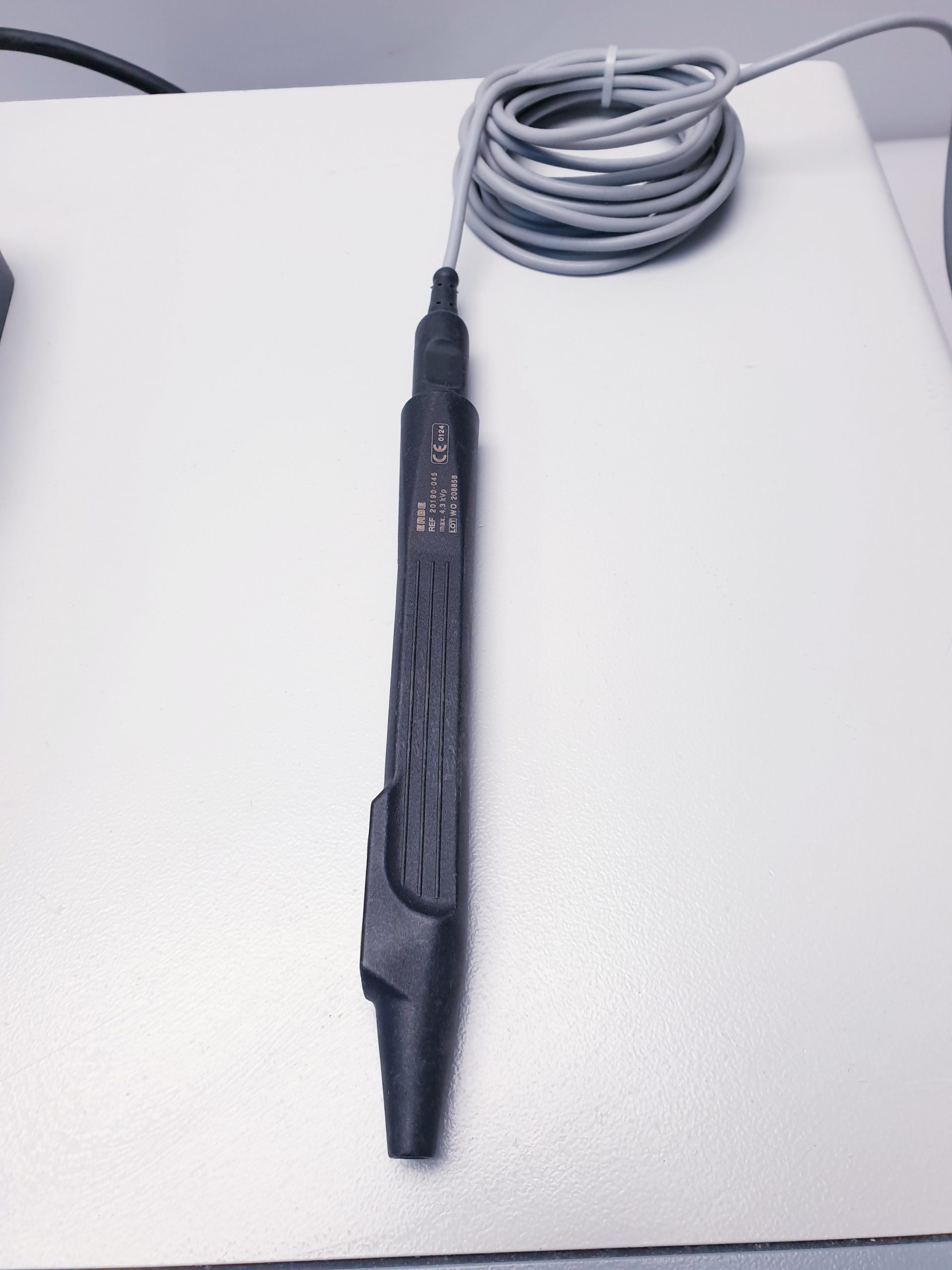 ERBE ICC 300 ICC300 H HF-Chirurgiegerät 300 Watt Leistung mit Fusschaltter thumbnail 4