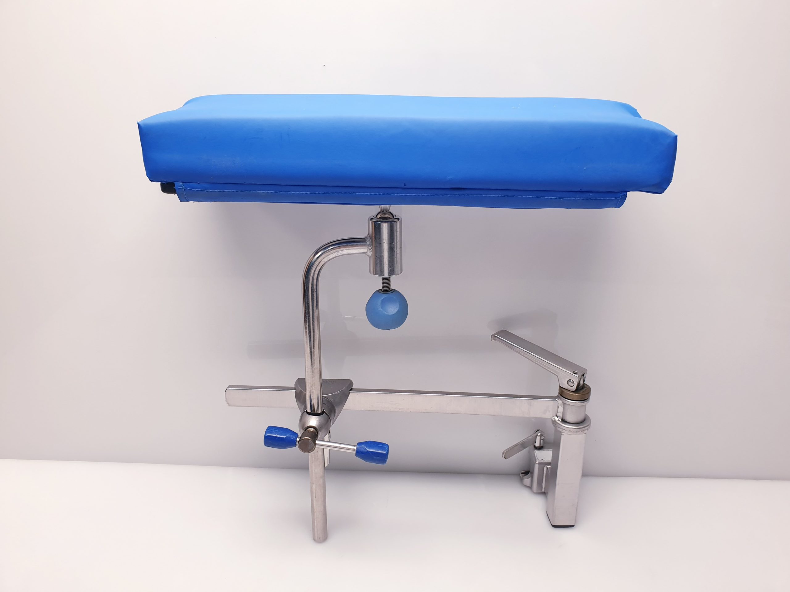 Maquet Armlehne mit Normschinen Befestigung – Armstütze für Op Tisch thumbnail 3