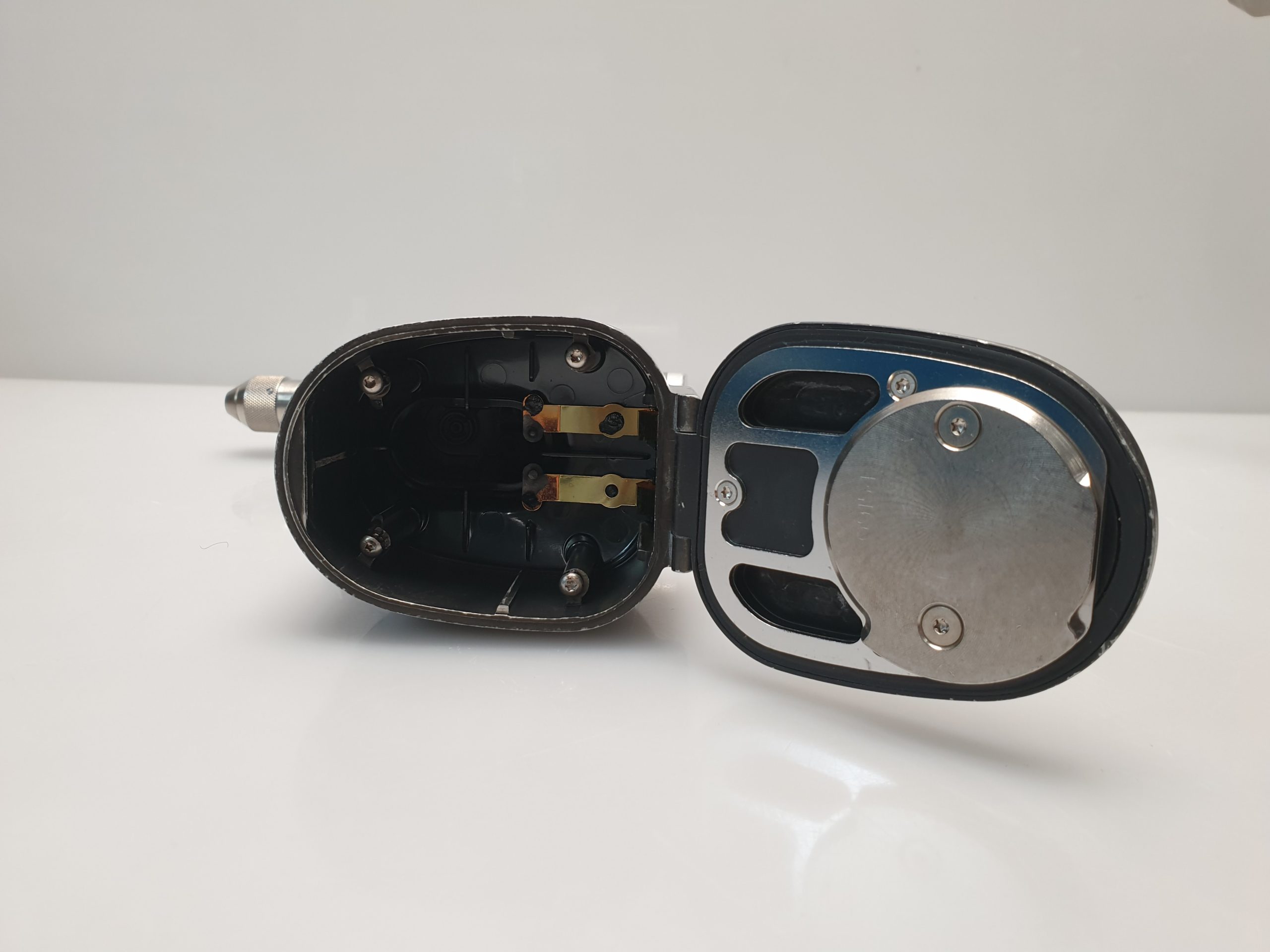 Stryker 4200 Cordless Driver + 4100-135 – + Akkugehäuse – — image 1 of 2