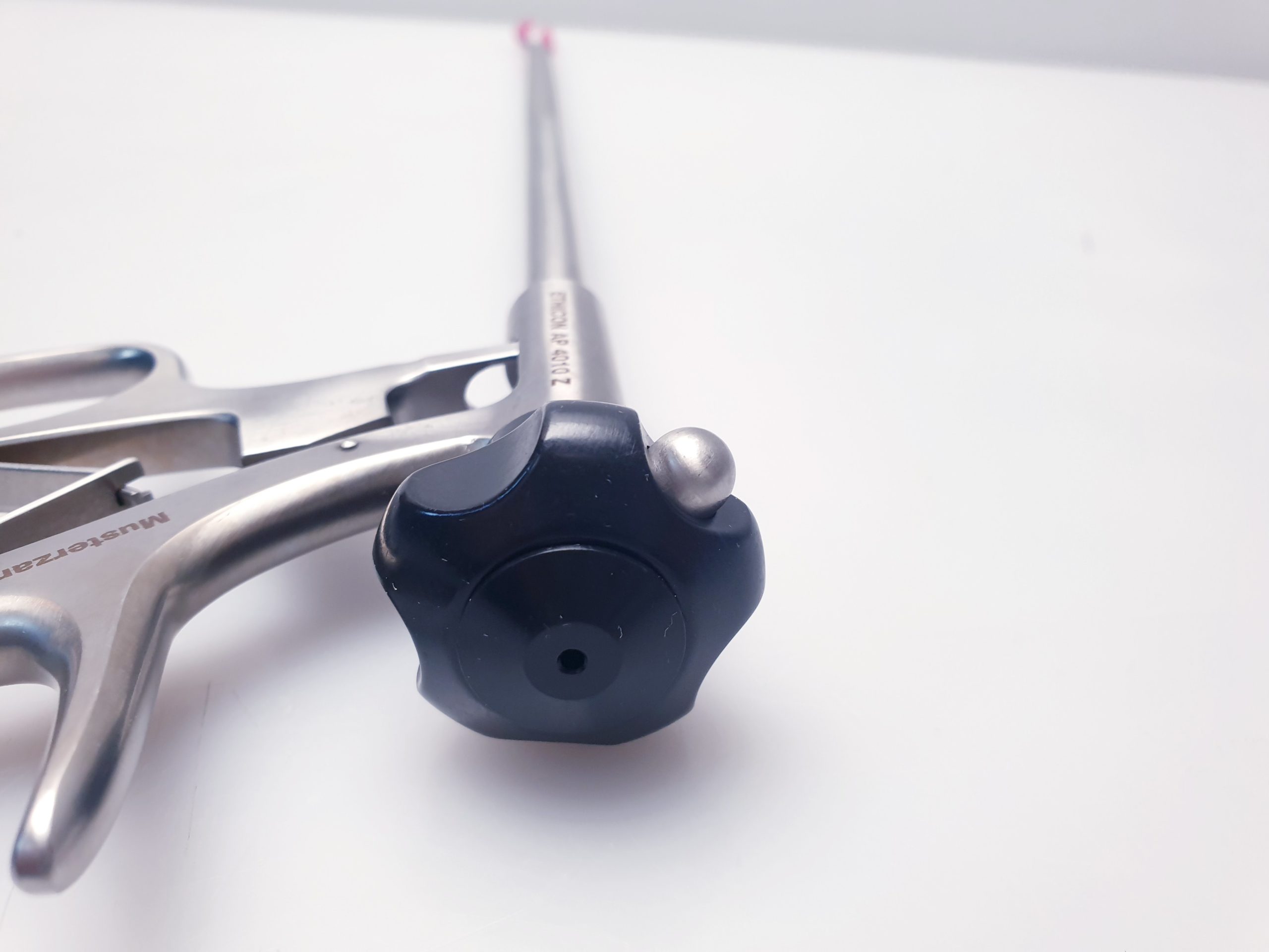 Ethicon AP 4010Z – AP4010Z Musterzange ABSOLOK-ZANGE thumbnail 8