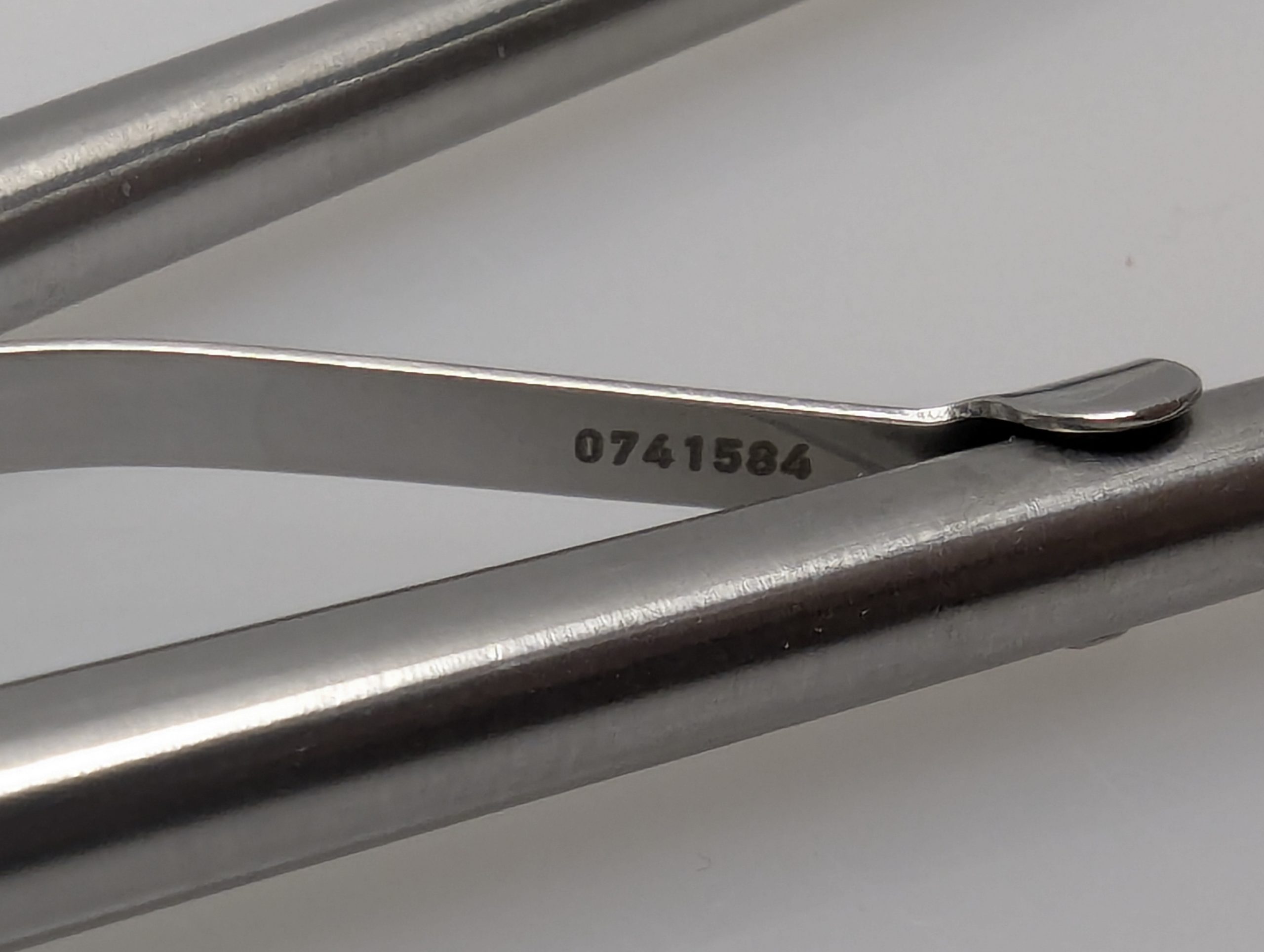 Ethicon LC 220 LC220 Mittel 0741584 Arterienhalter thumbnail 6