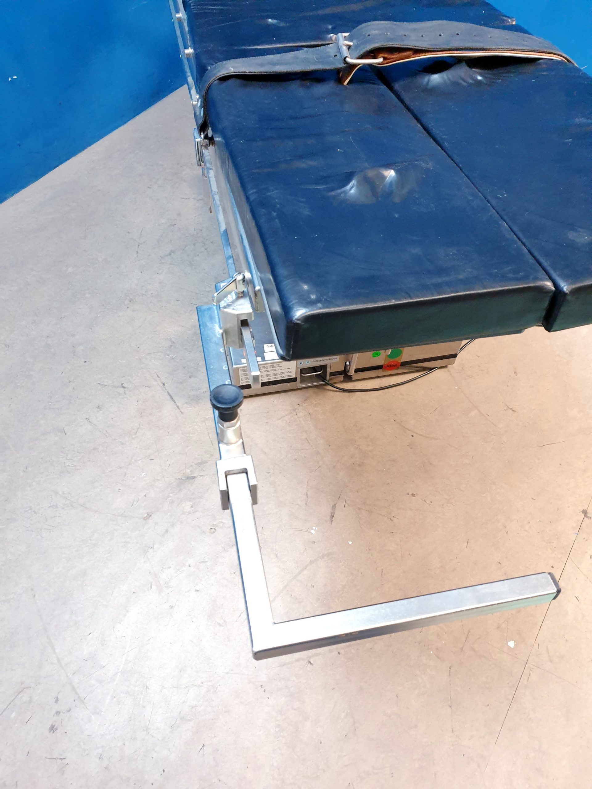 Maquet 1533.01A0 Op Tisch – Elektrisch Fahrbar-Defekt thumbnail 11