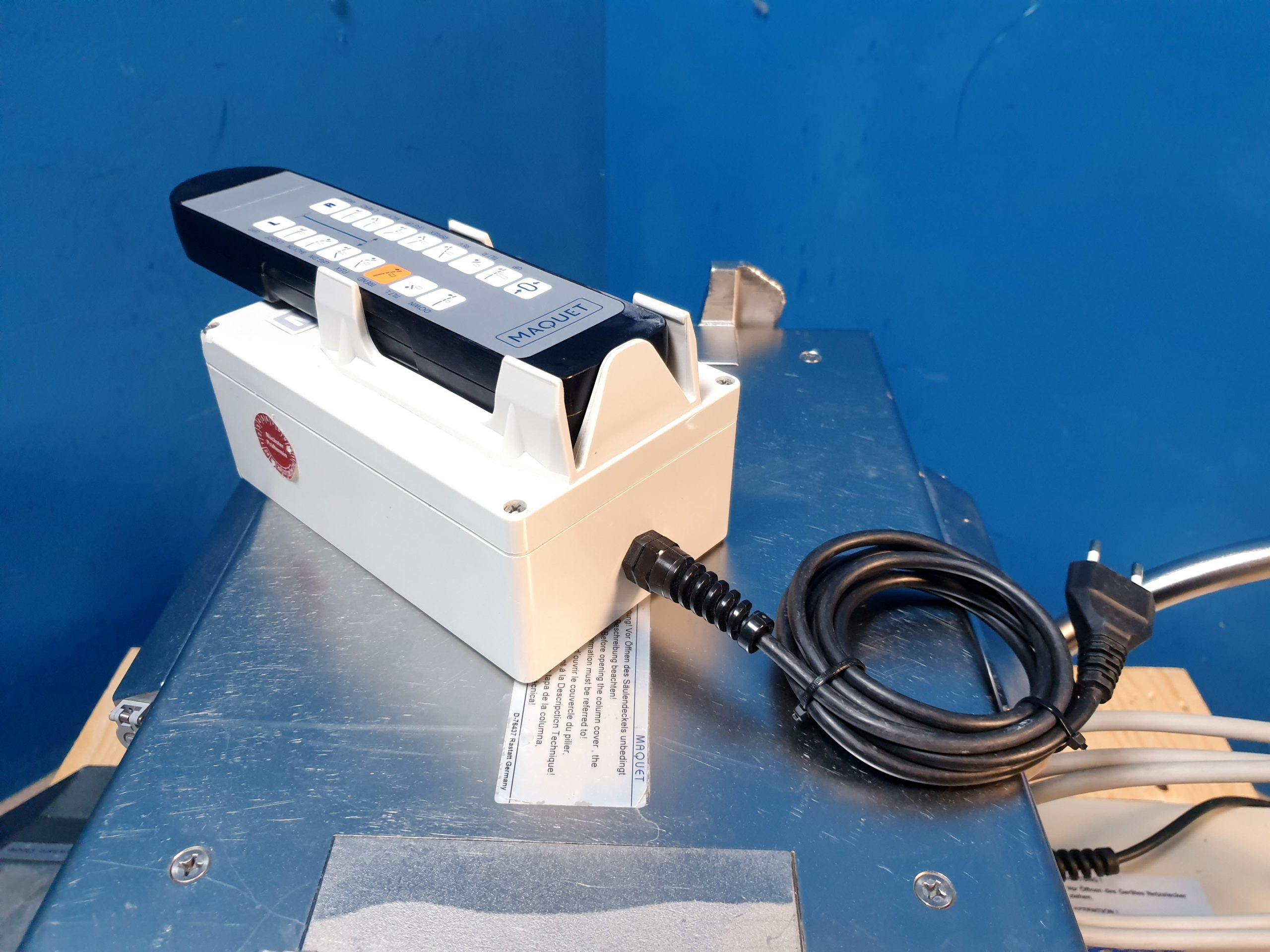 Maquet 1150.02C0 OP-Tisch Säule + MAQUET TYPE 3110.26A9 thumbnail 4
