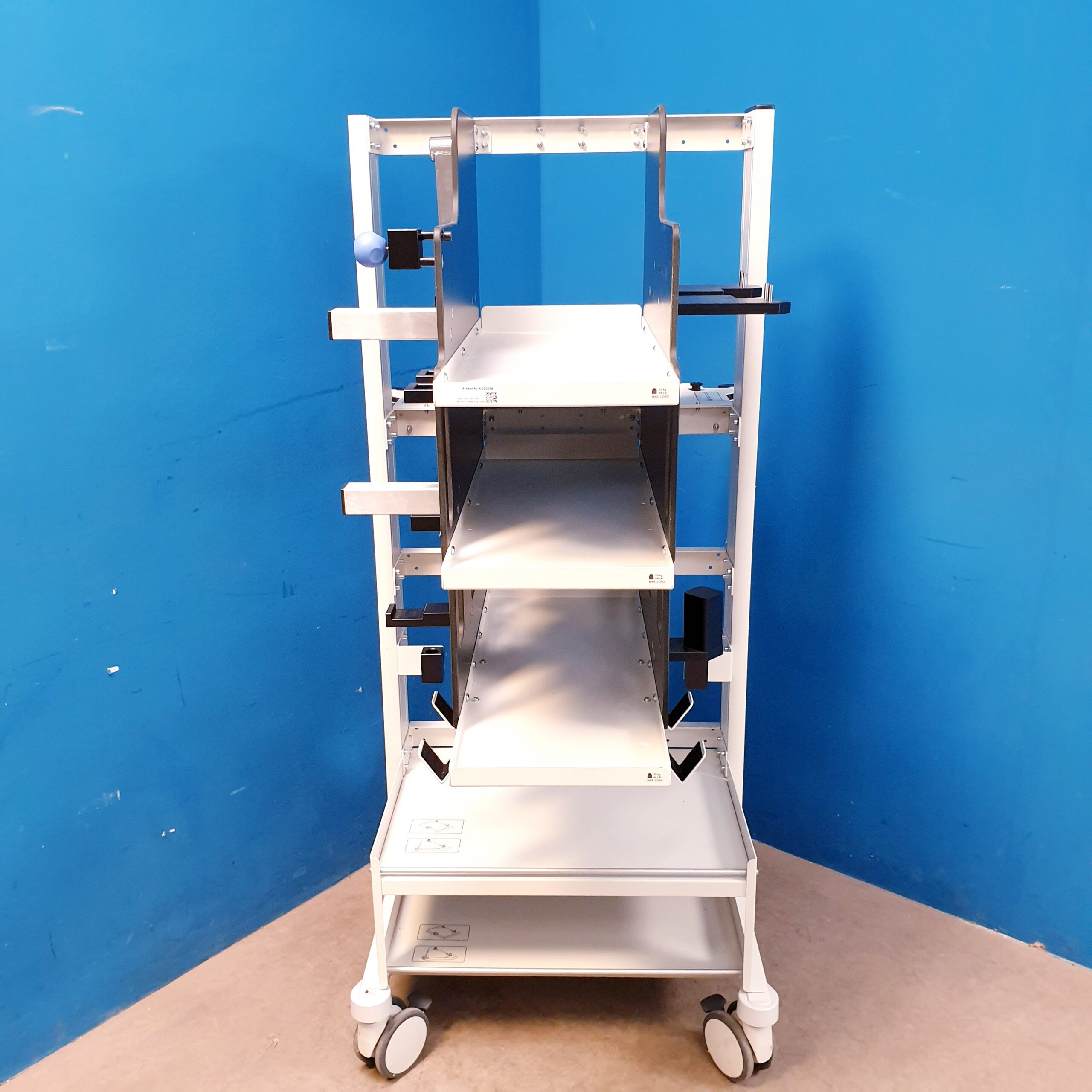Maquet Gerätewagen – Op Tisch Zubehör Gestell — image 1 of 16