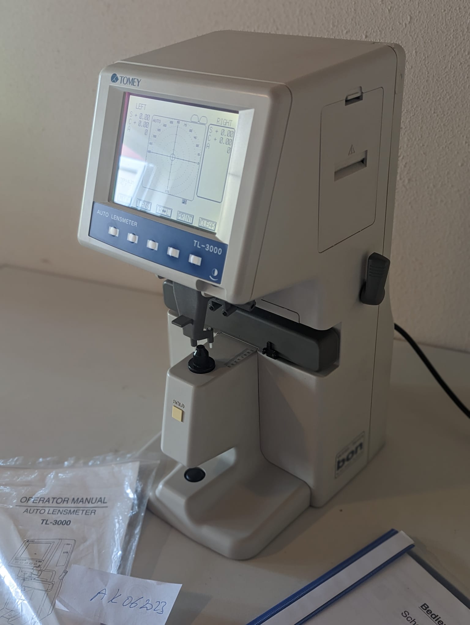 Tomey TL-300 77 TL3000 Auto Lensmeter thumbnail 3