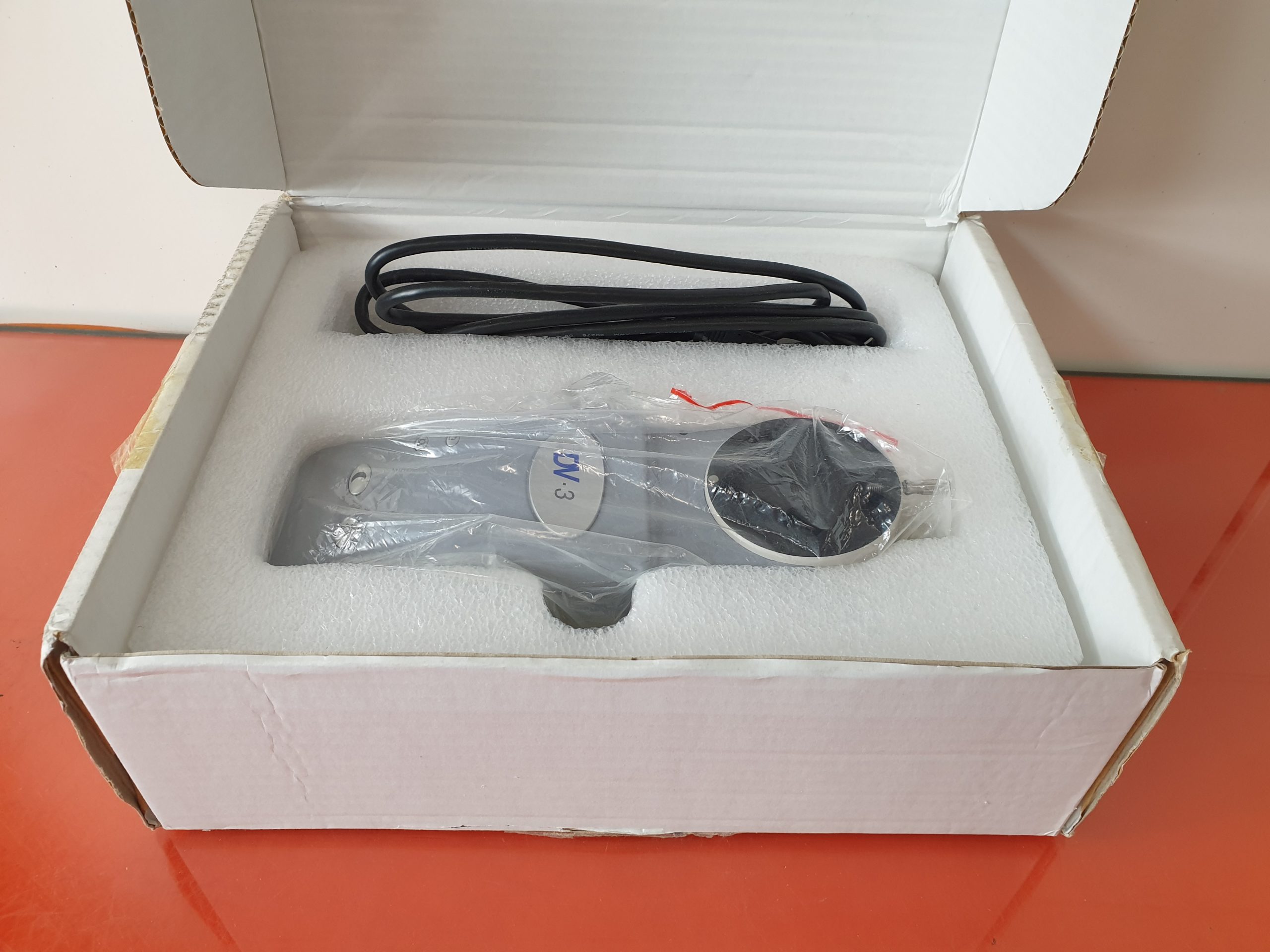 Topcon DV-3 Digitale Videokamera für Spaltlampe — image 1 of 8