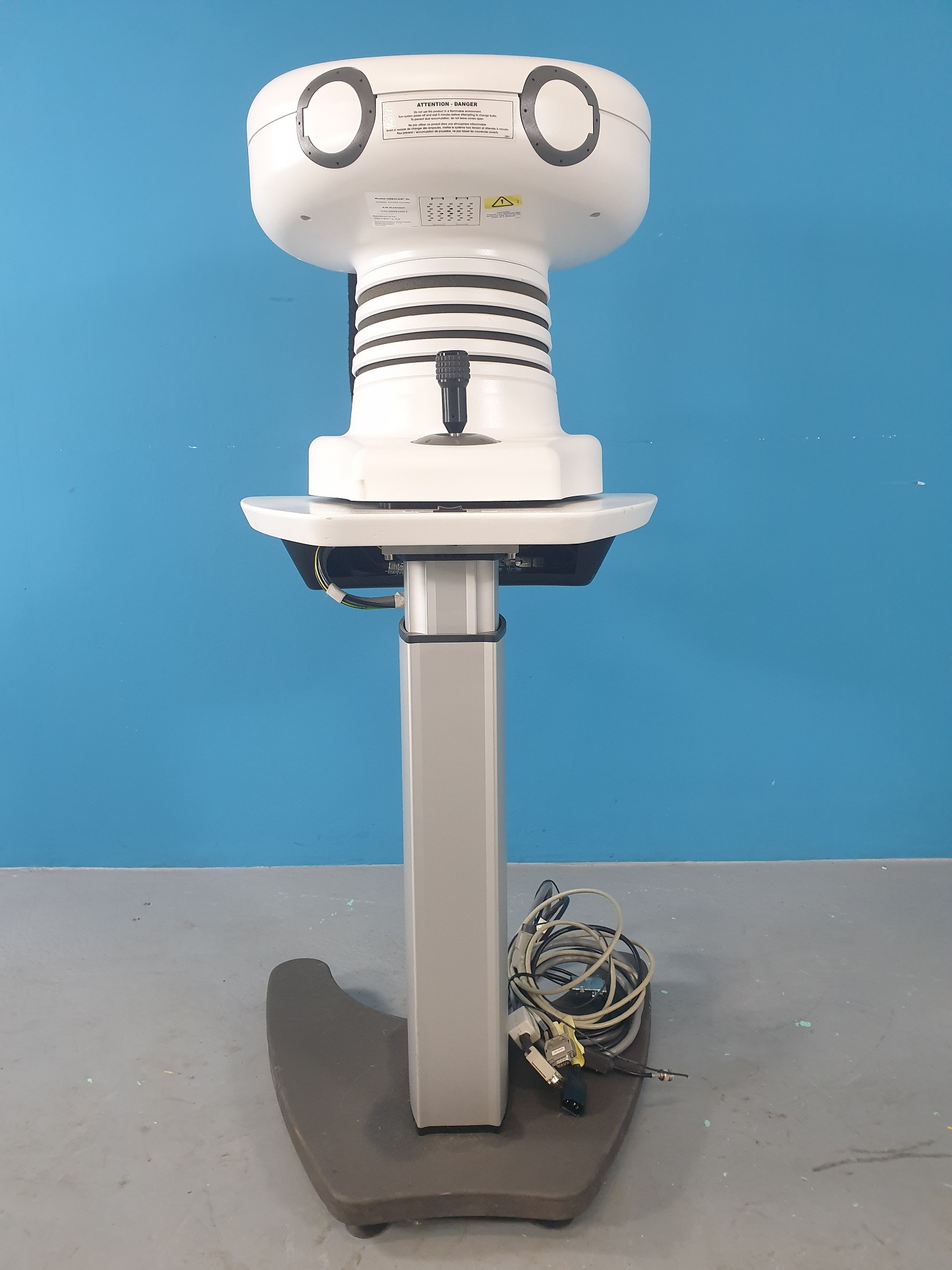 Technolas Bausch and Lomb Orbscan IIz Topographer — image 1 of 4