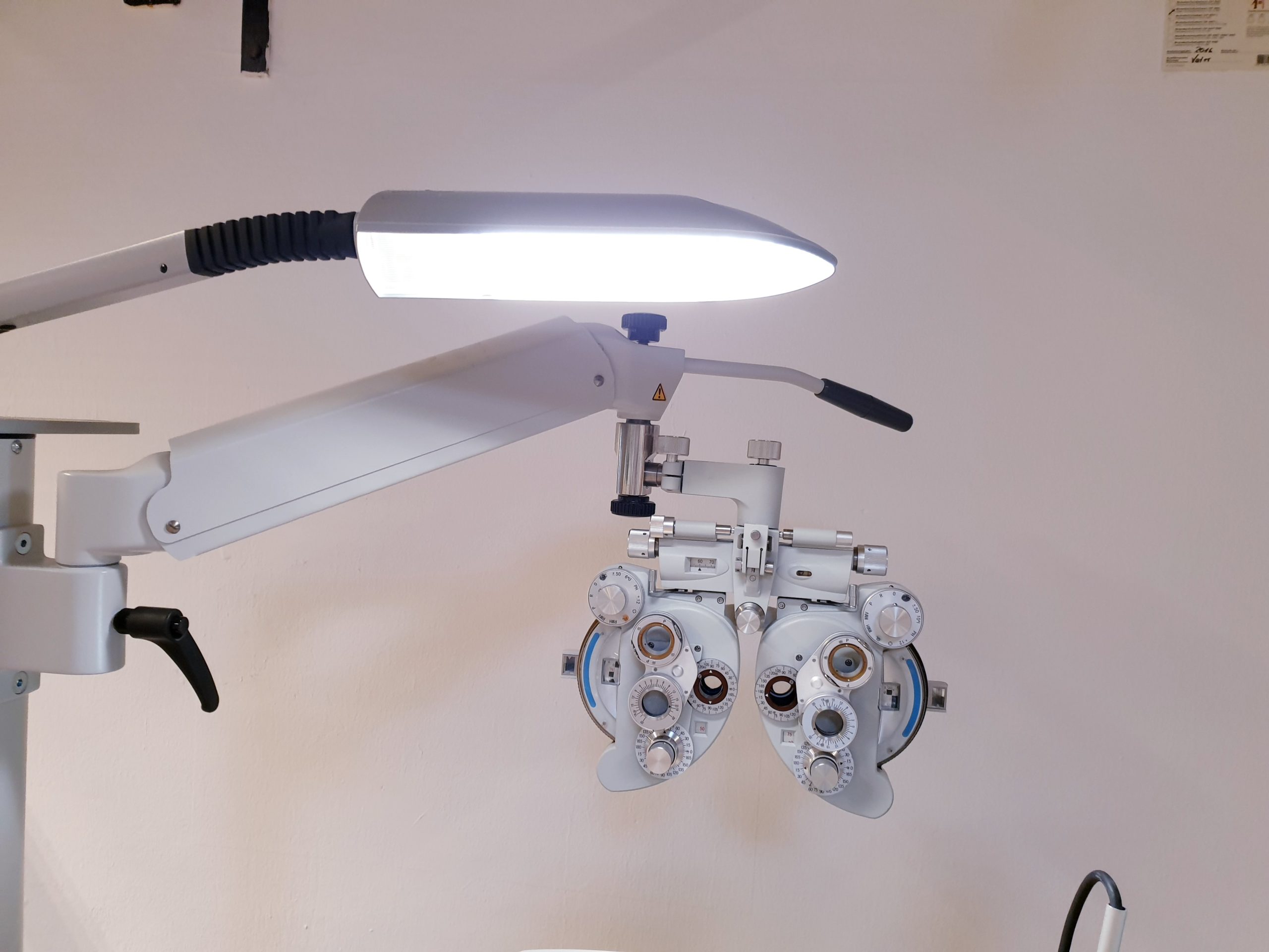 Wagner Guder MOTIVA Ophtalmologische Einheit Yeasn SLY-100 Phoropter Vision Tester, Nippon Bon Accuref 8001, AT900, TOPCON SL-D7, … DOM 2013 thumbnail 5