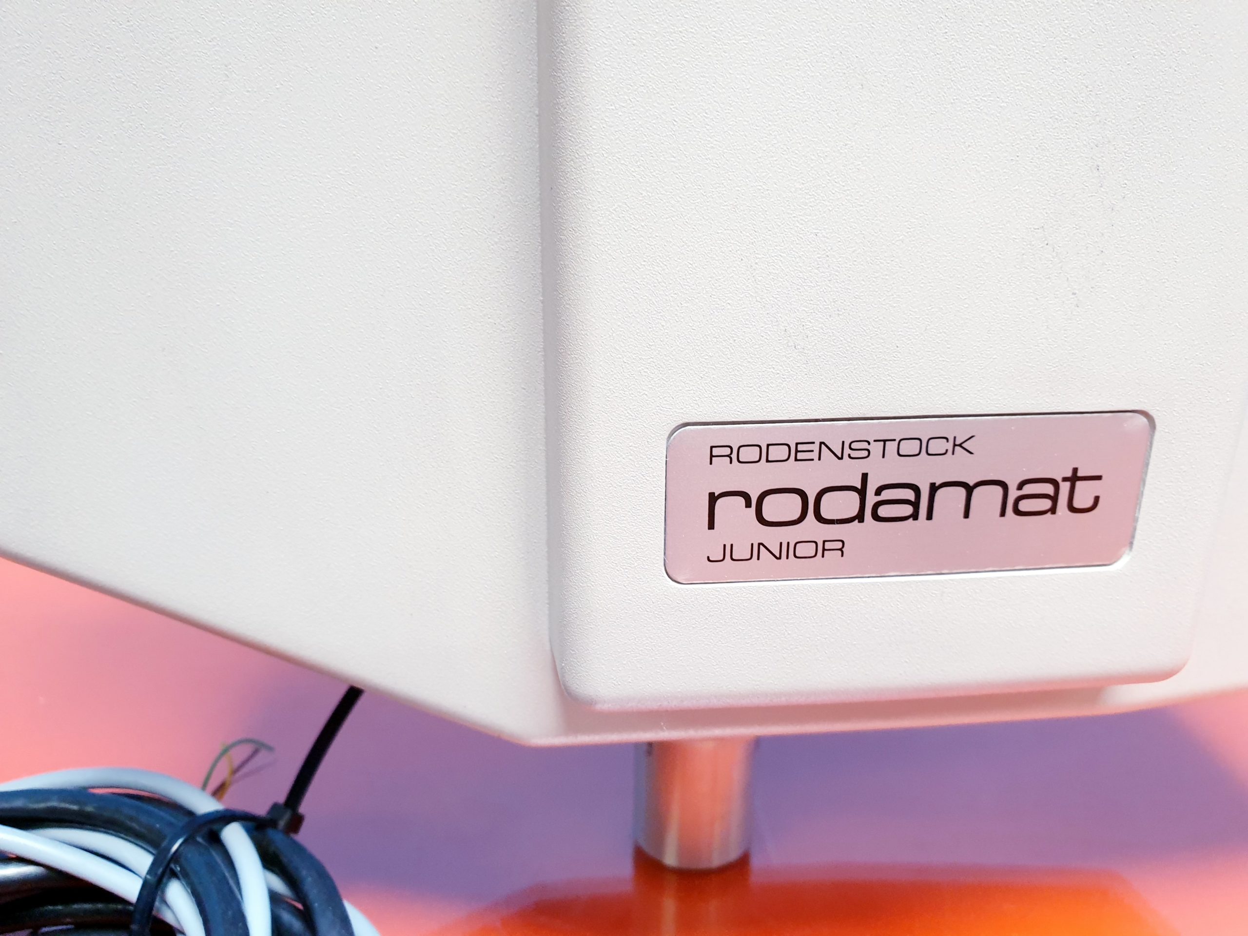 RODENSTOCK Rodamat Junior Projector mit Fernbedienung — image 1 of 6