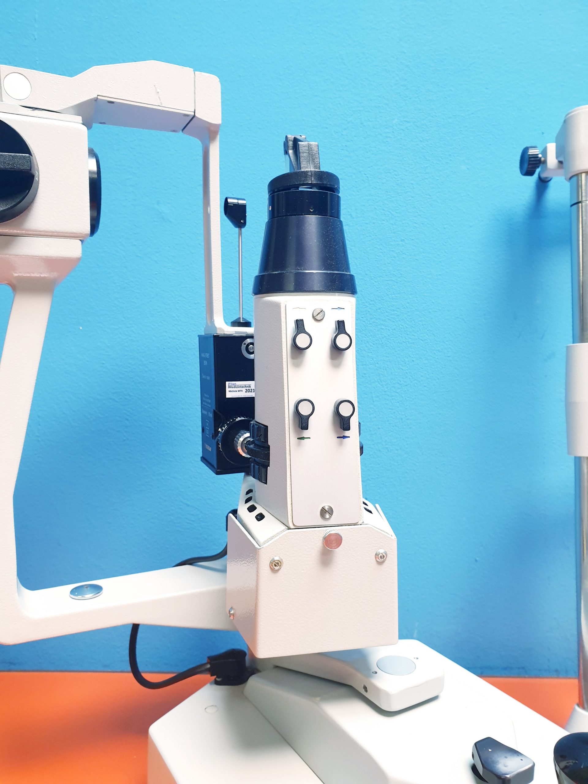 Rodenstock RO2000 SPALTLAMPE mit HAAG & STREIT Tonometer thumbnail 3