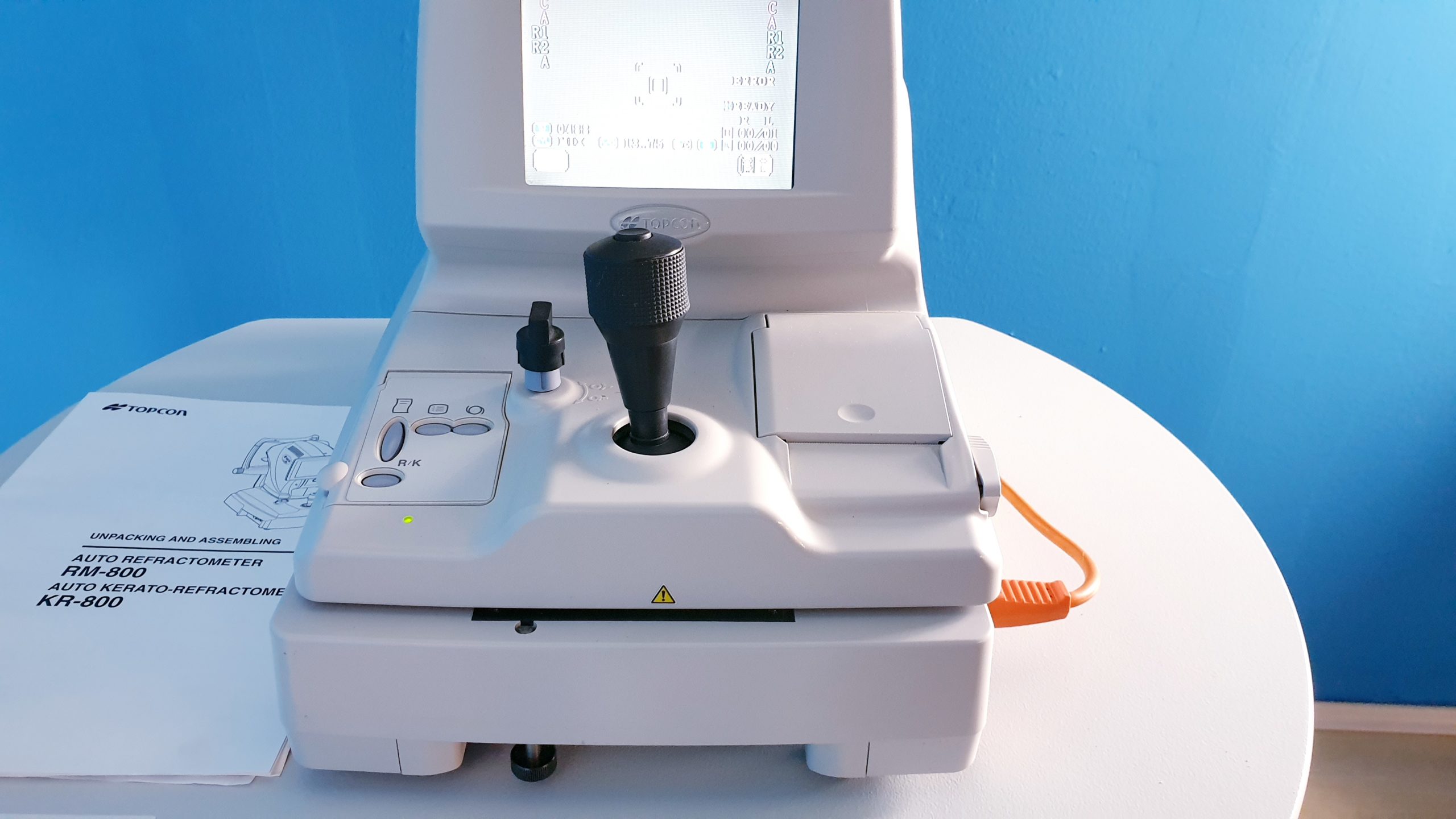 Topcon KR 8900 Autorefrakto Keratometer – 3500 thumbnail 2