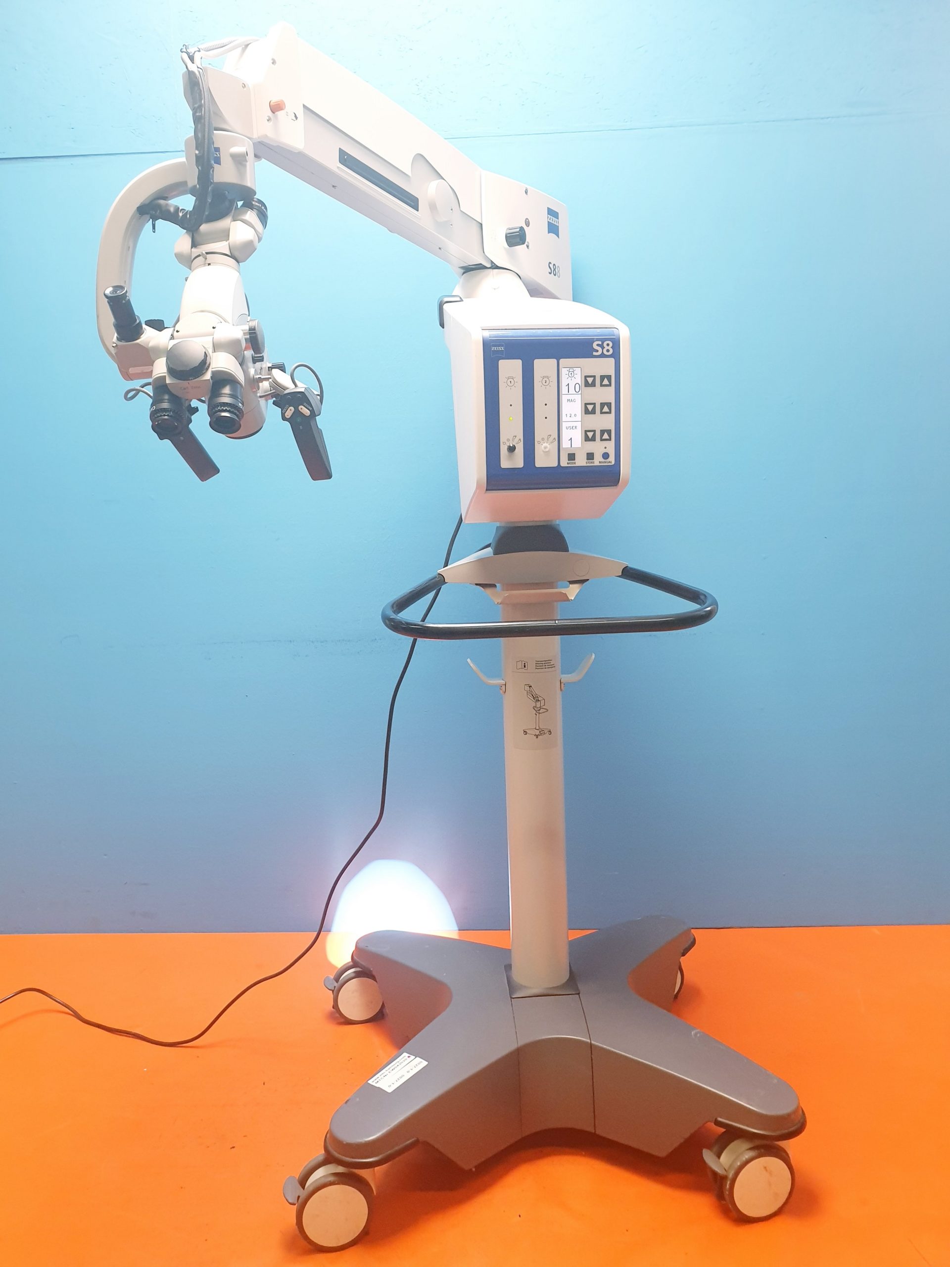 Carl Zeiss S8 OPMI OP-Mikroskop für Ophthalmologie; …. Surgical Microscope — image 1 of 4