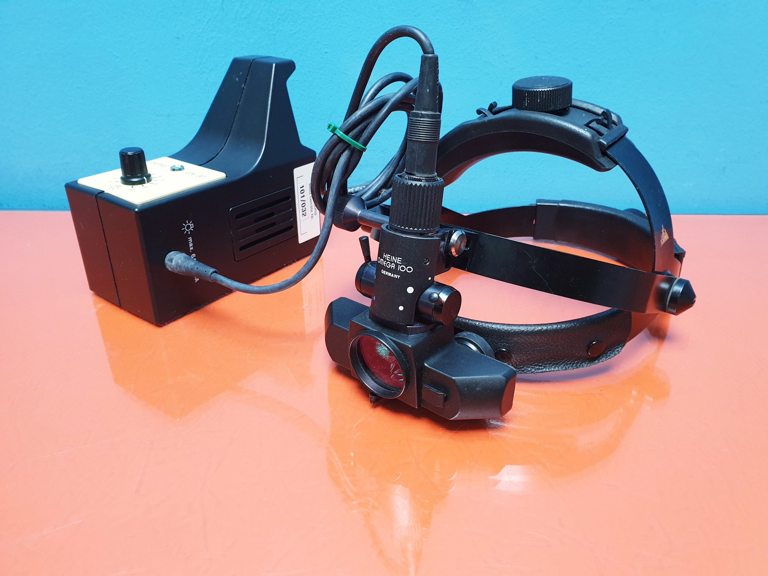 Heine Omega 100 Indirect Ophthalmoscope — image 1 of 6