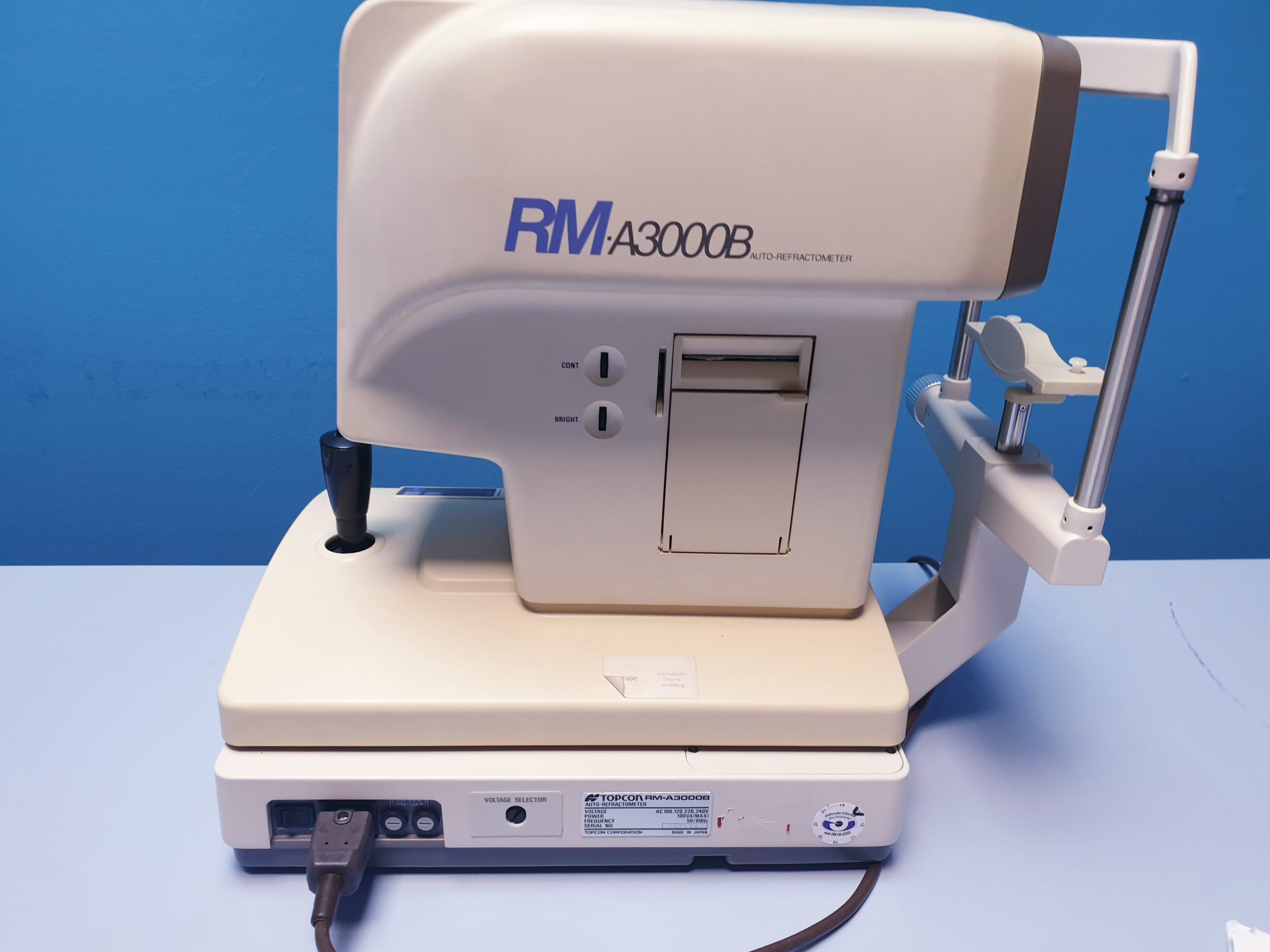 Topcon RM-A3000B // RM A 3000 B Auto-Refractometer // Autorefraktometer — image 1 of 5