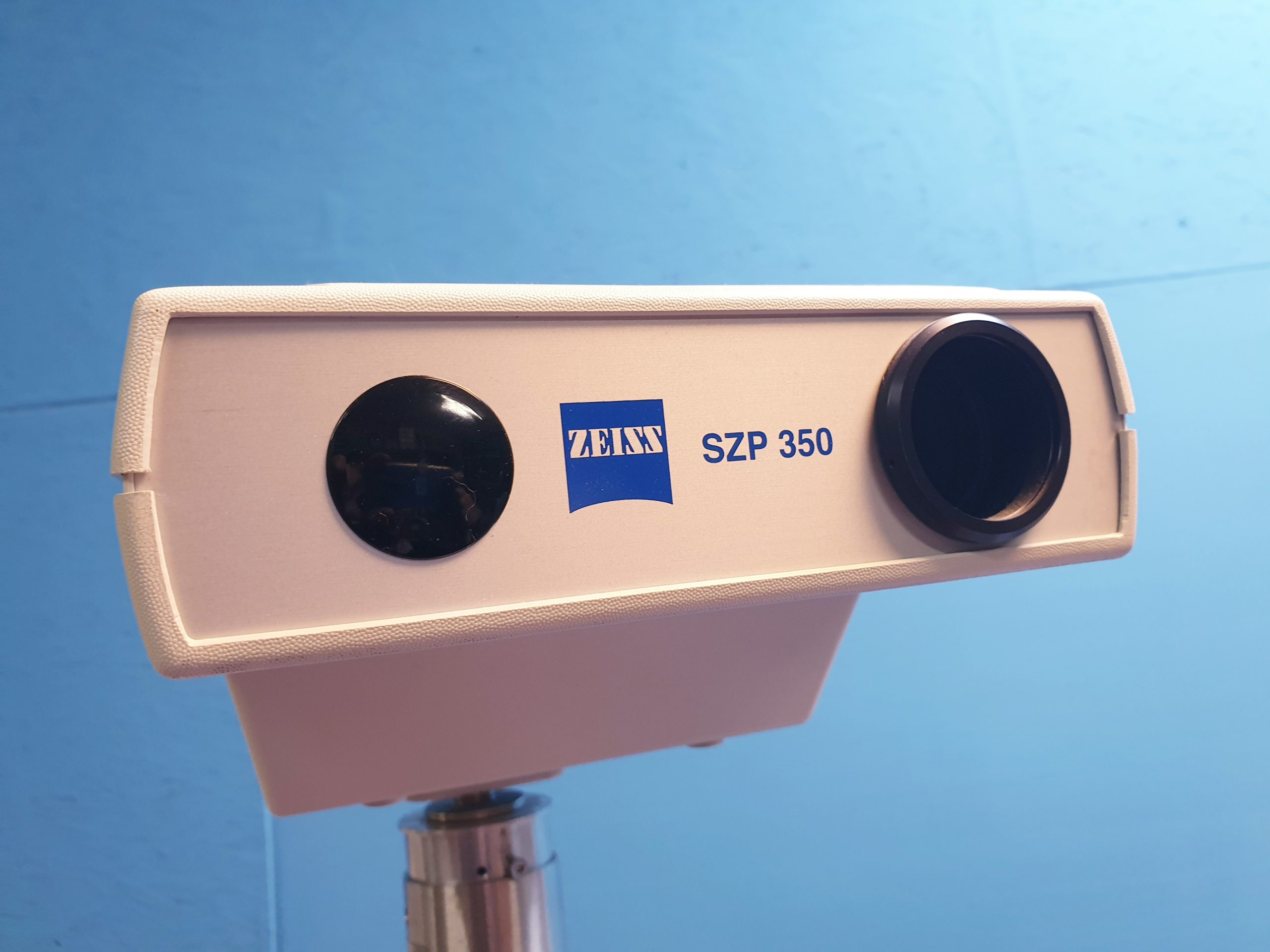 WAGNER & GRUDER MIKROLA Untersuchungseinheit mit ZEISS SZP 350 Projector, ZEISS SL 120 Spaltlampe und CL 110 Ophthalmometer, …. thumbnail 3