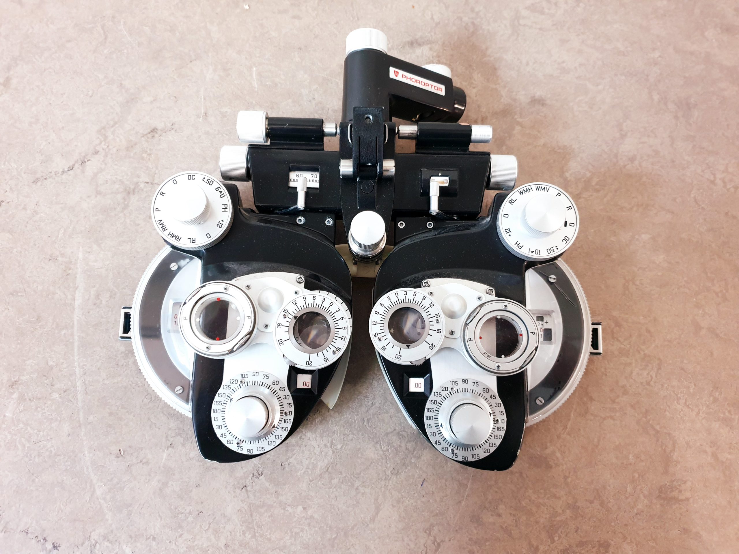 AMERICAN OPTICAL H-11628 Phoropter — image 1 of 4