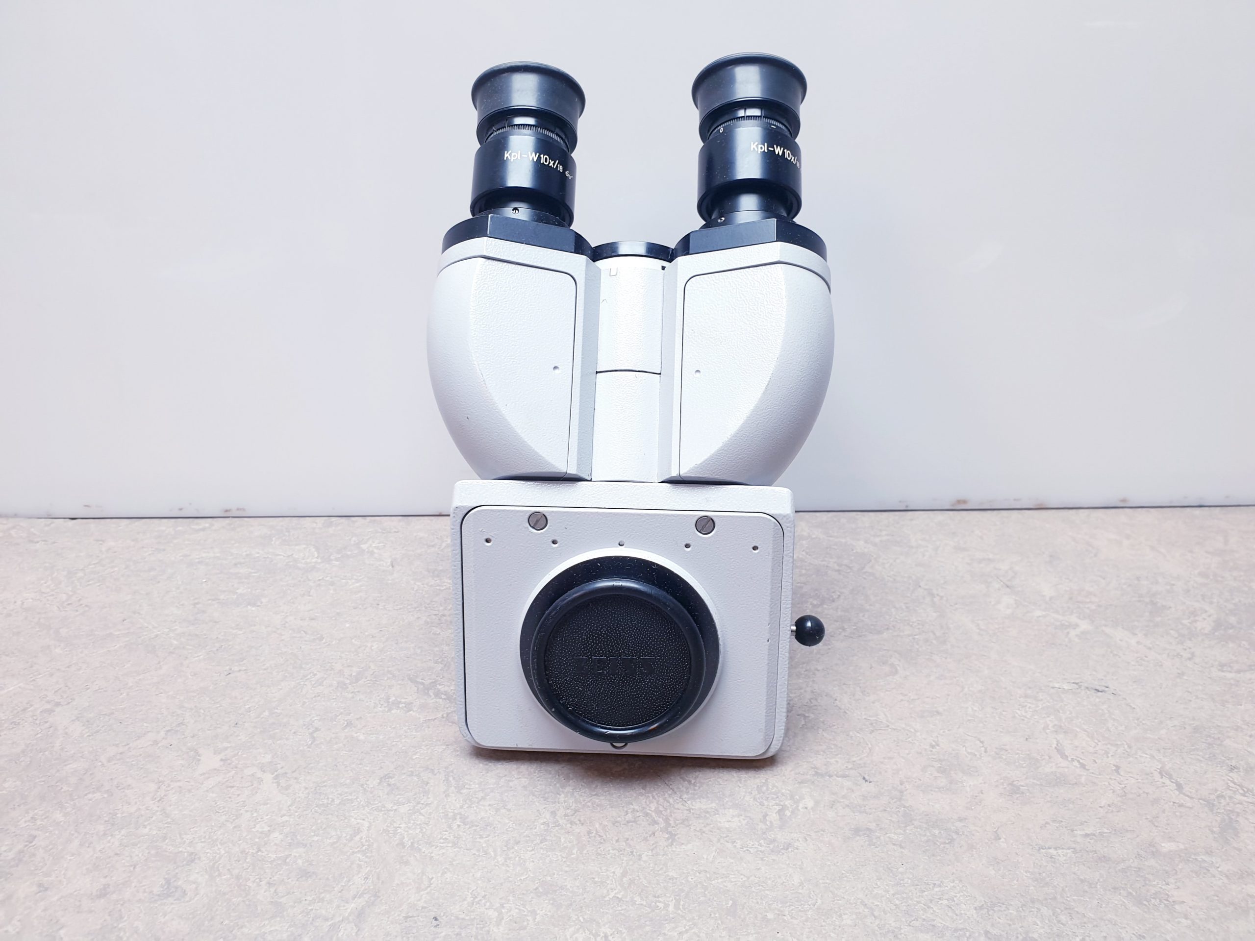 Zeiss 473028 + 46 40 43 – 9902 4Oculare Beobachter Kpl-W10X 18 thumbnail 3