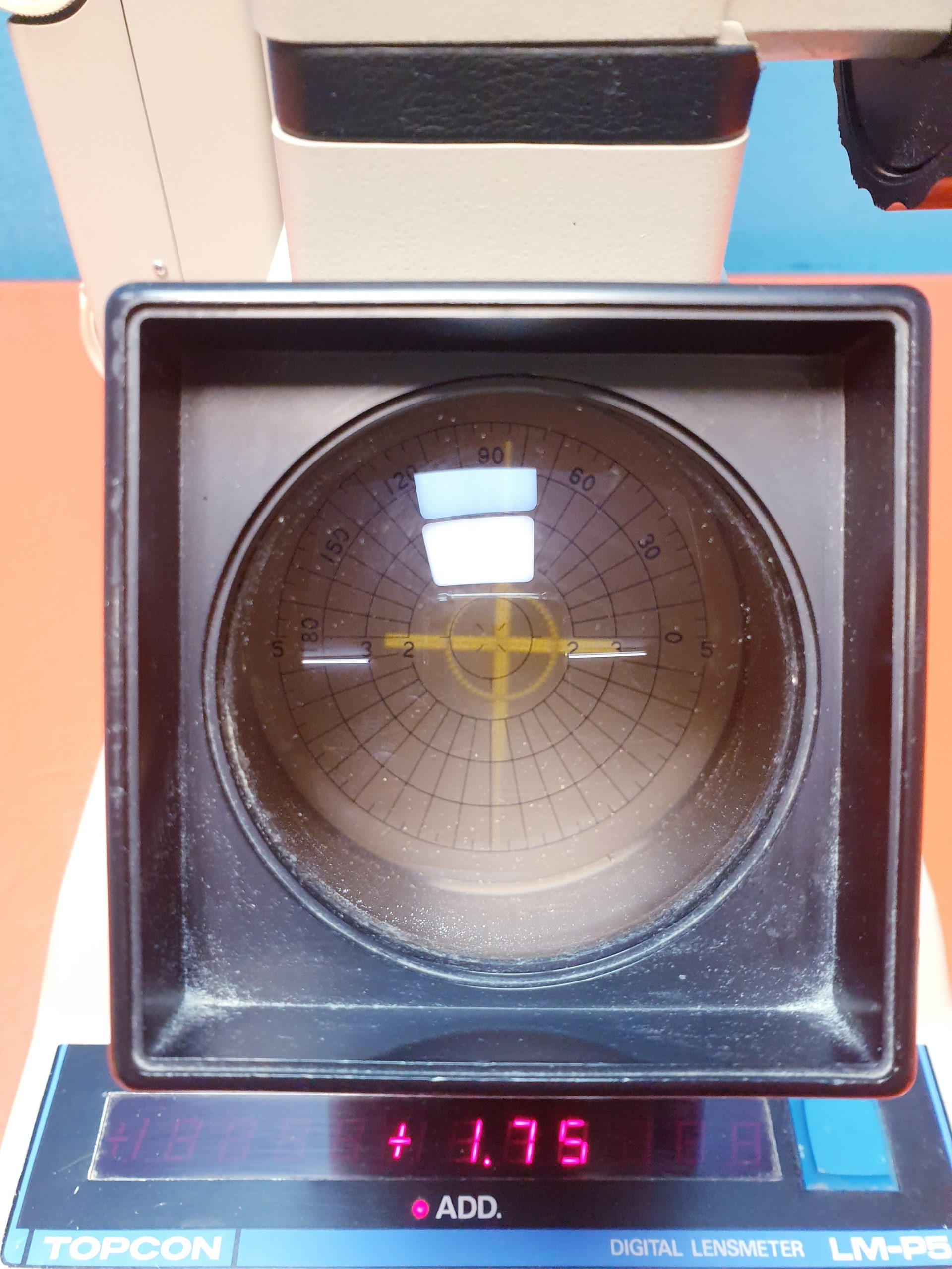Topcon LM-P5 Projektions-Scheitelbrechwertmessgerät Lensmeter Digital thumbnail 2