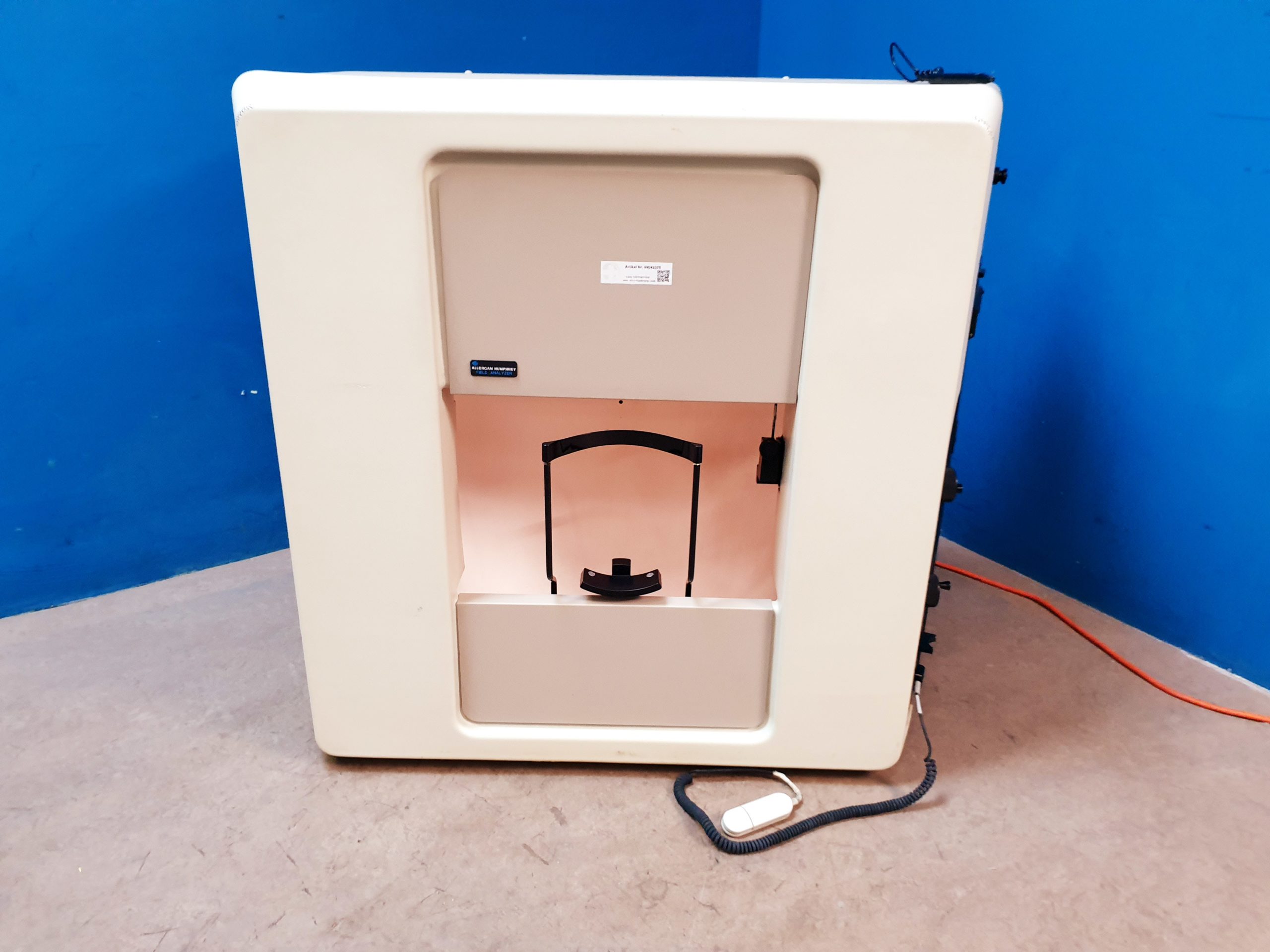 Allergan Humphrey Model 611 Visual Field Analyzer — image 1 of 12