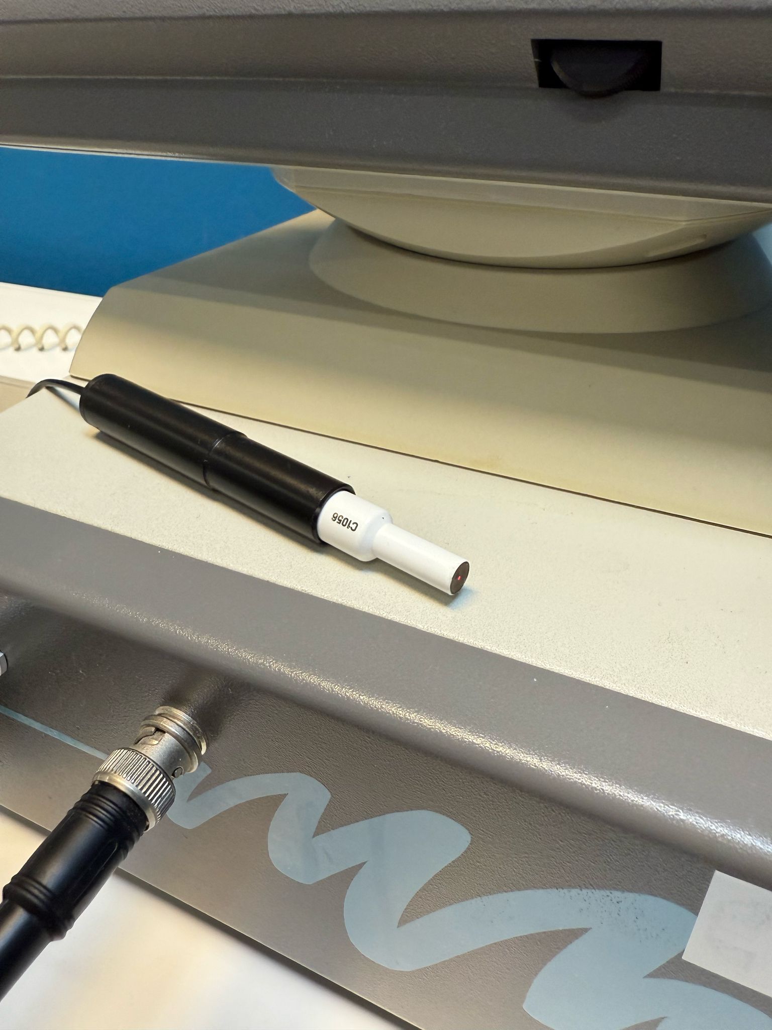 Alcon Ultrascan B-Scan und Biometer thumbnail 6