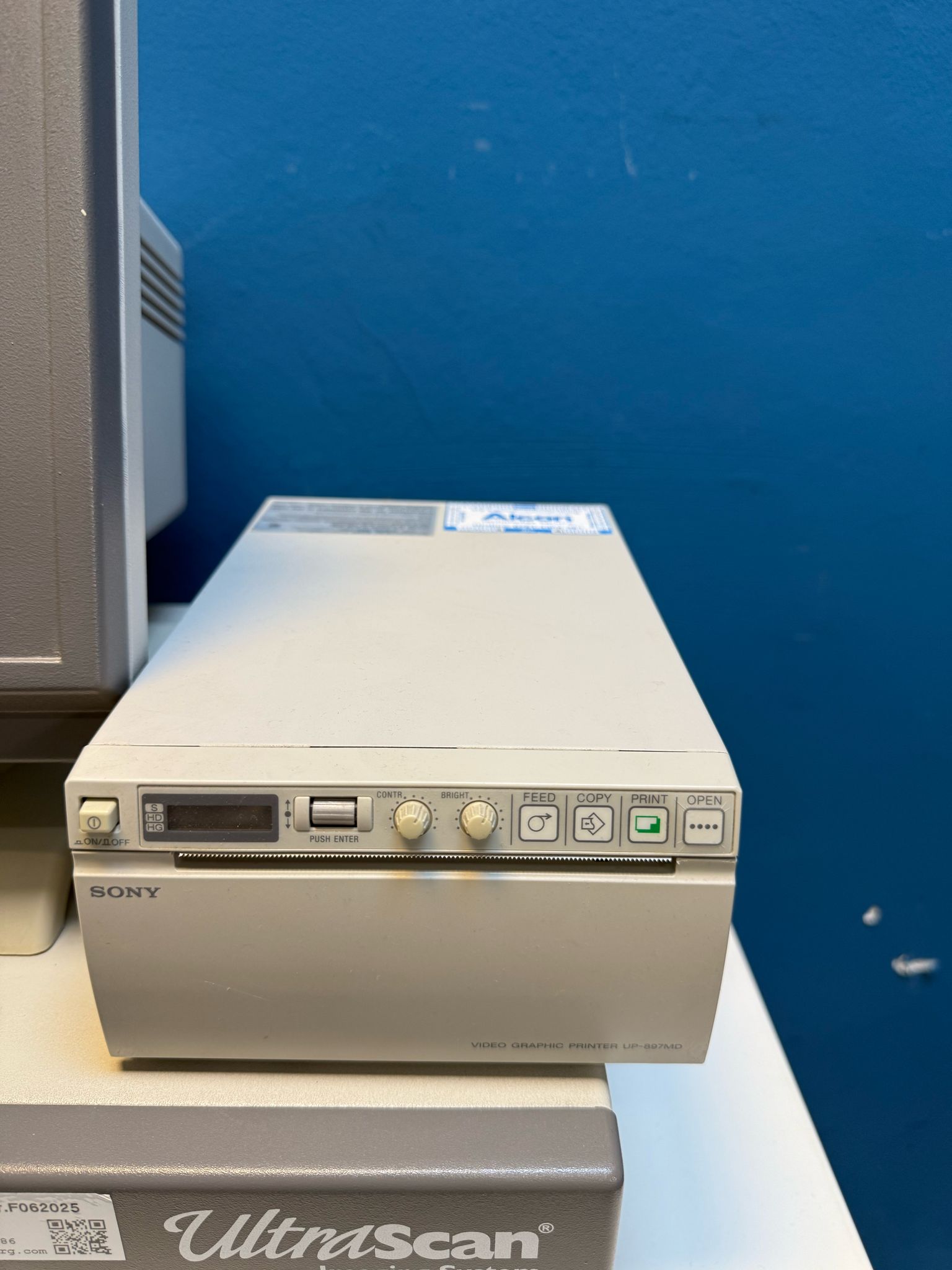 Alcon Ultrascan B-Scan und Biometer thumbnail 7
