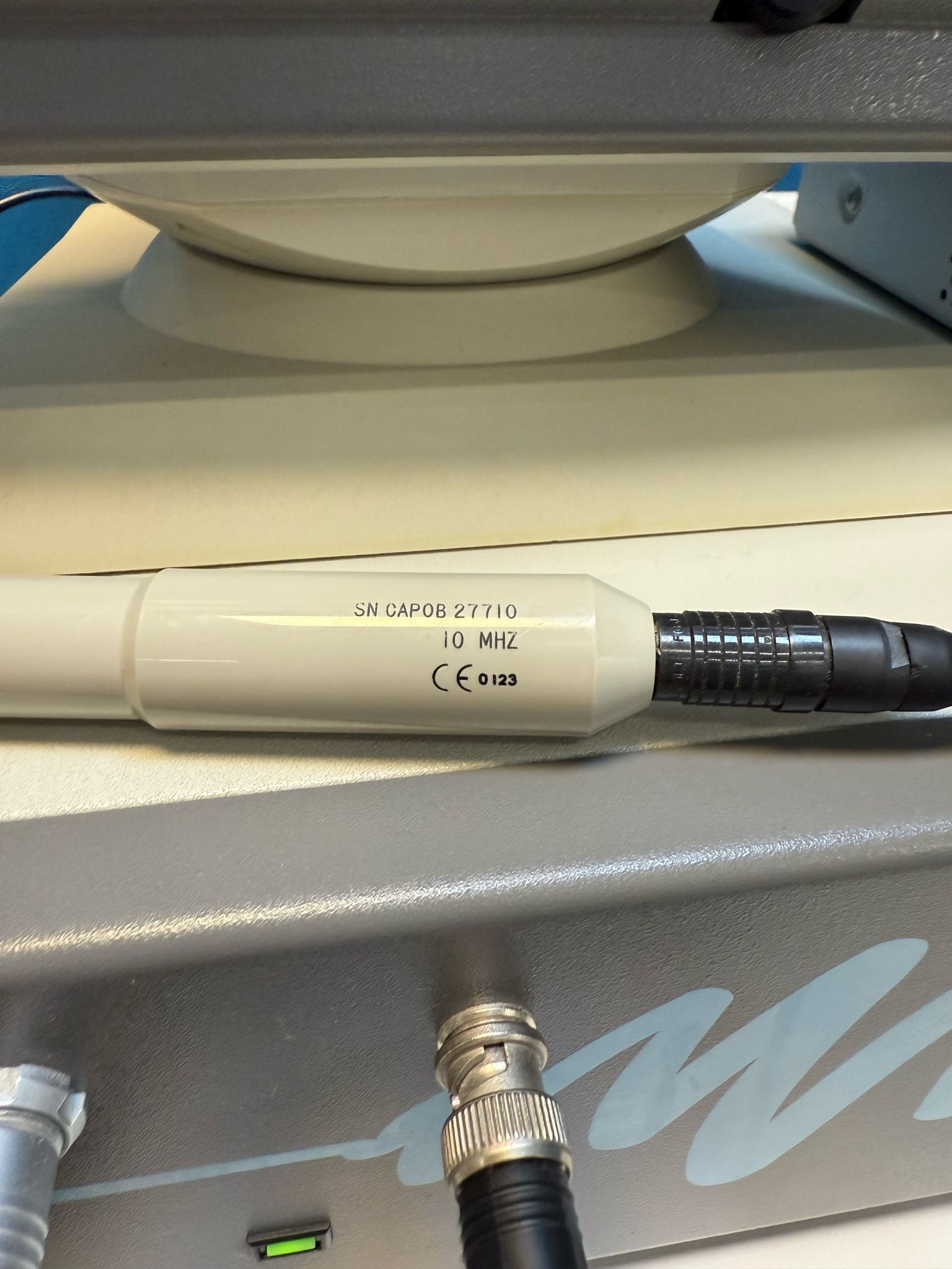 Alcon Ultrascan B-Scan und Biometer thumbnail 9