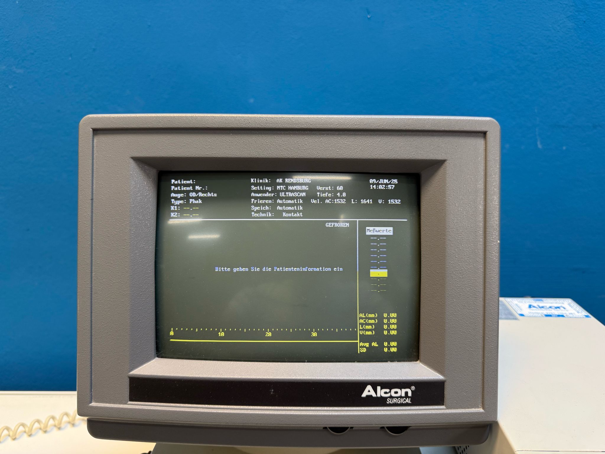 Alcon Ultrascan B-Scan und Biometer thumbnail 13