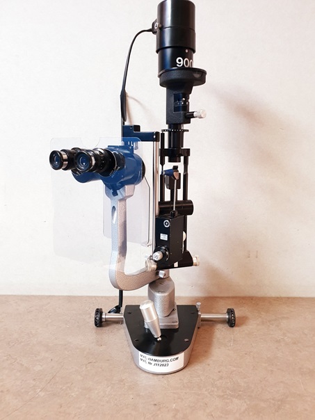Haag Streit 900 Spaltlampe + AT 900 Tonometer thumbnail 3