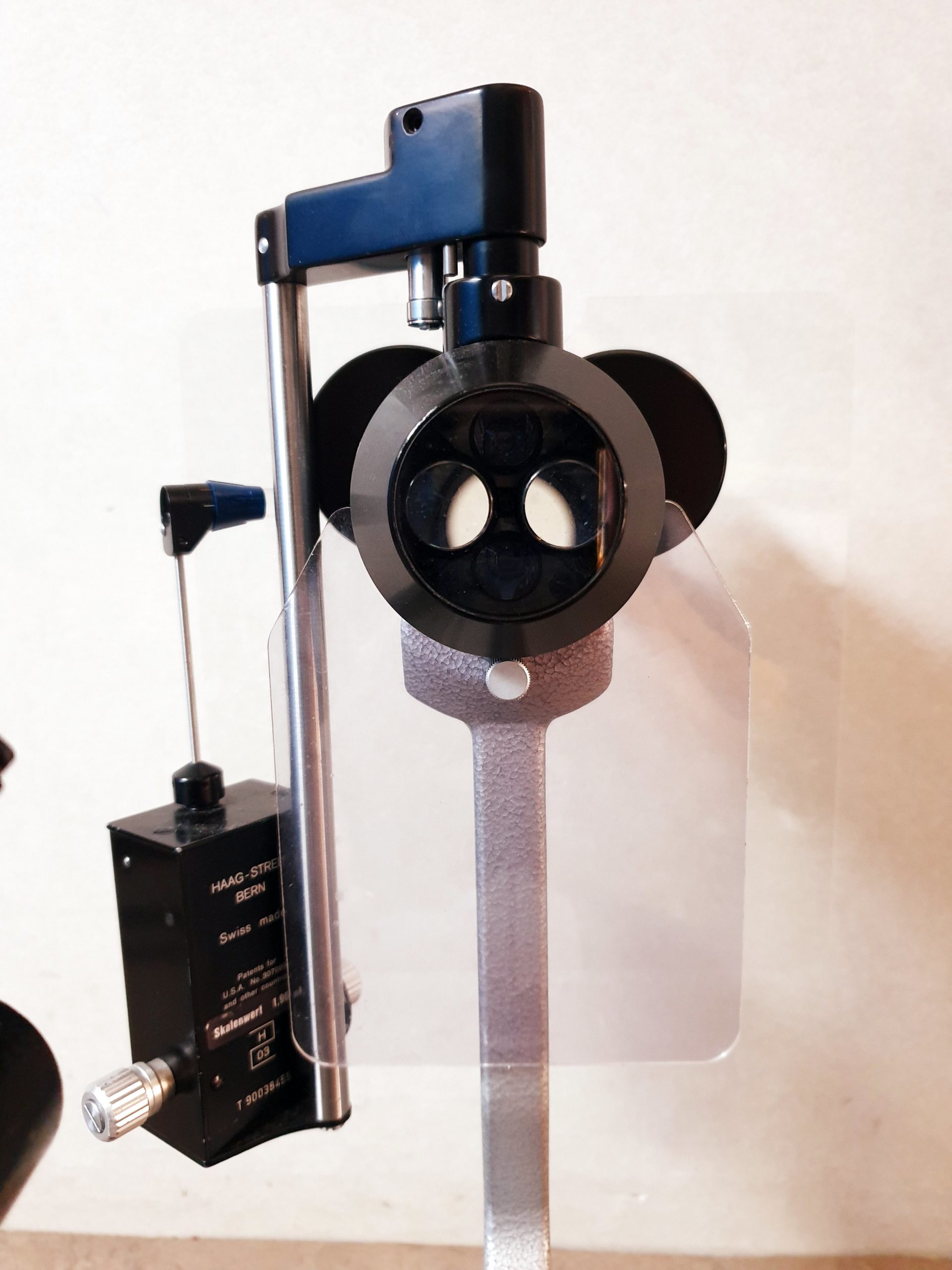 Haag Streit 900 Spaltlampe + AT 900 Tonometer thumbnail 6