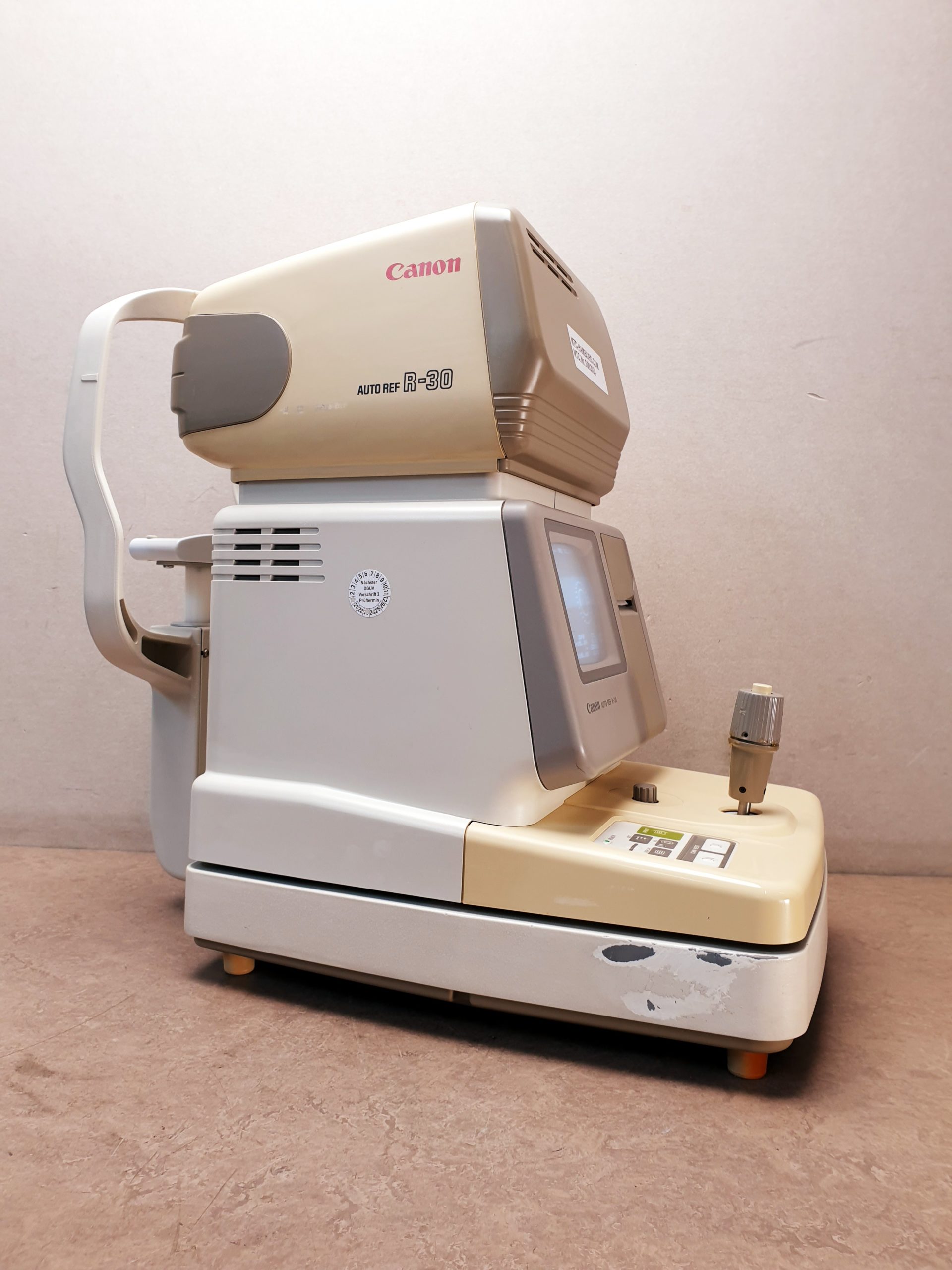 Canon Auto ref R-30 Autorefractormeter – Autorefraktometer — image 1 of 6