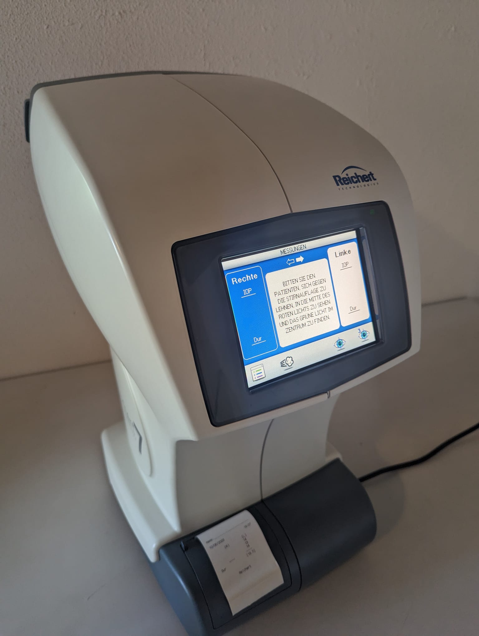 Reichert 7 Non Contact Auto Tonometer DOM 2012 — image 1 of 7